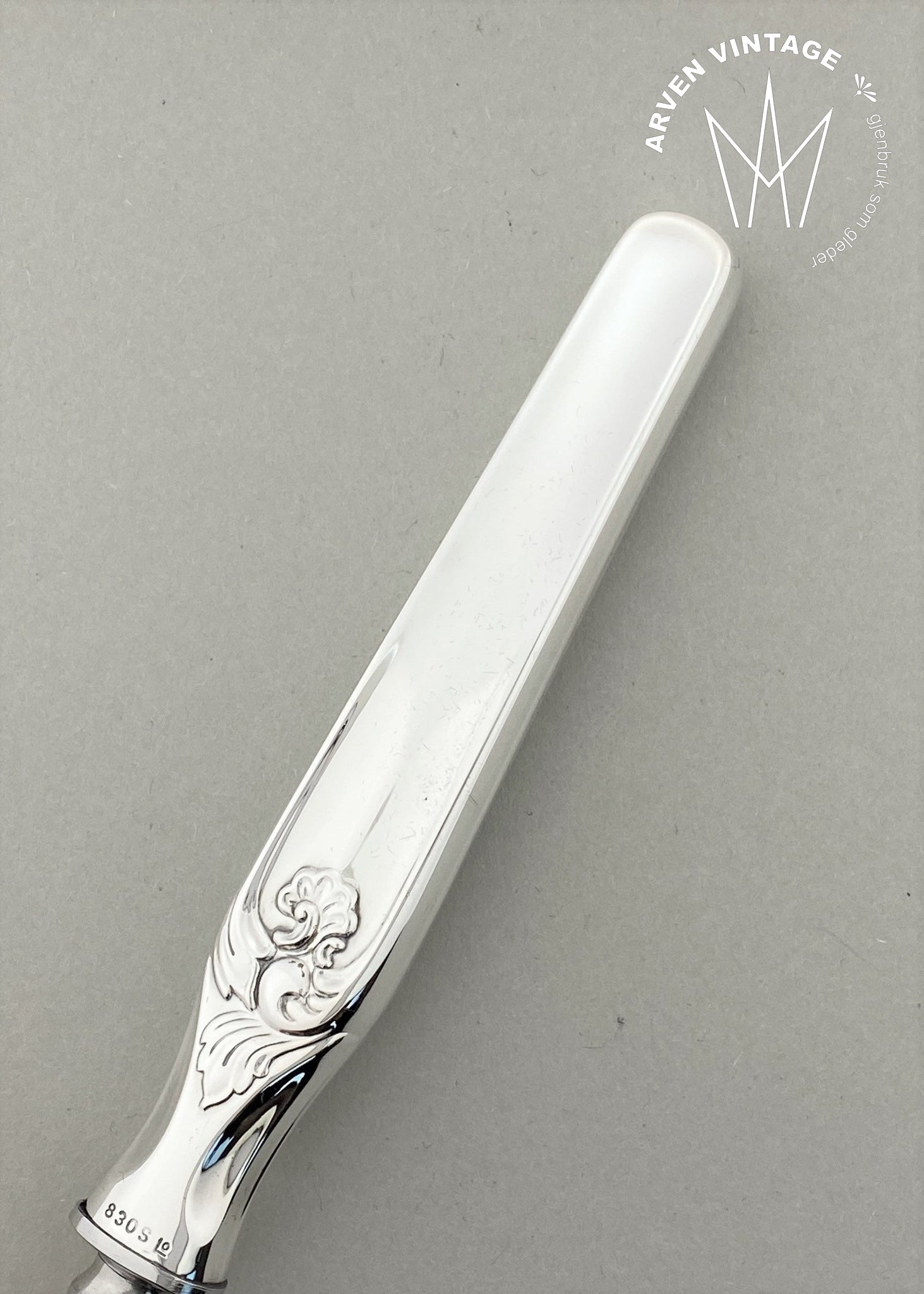 Vintage Elisabeth pie spatula
