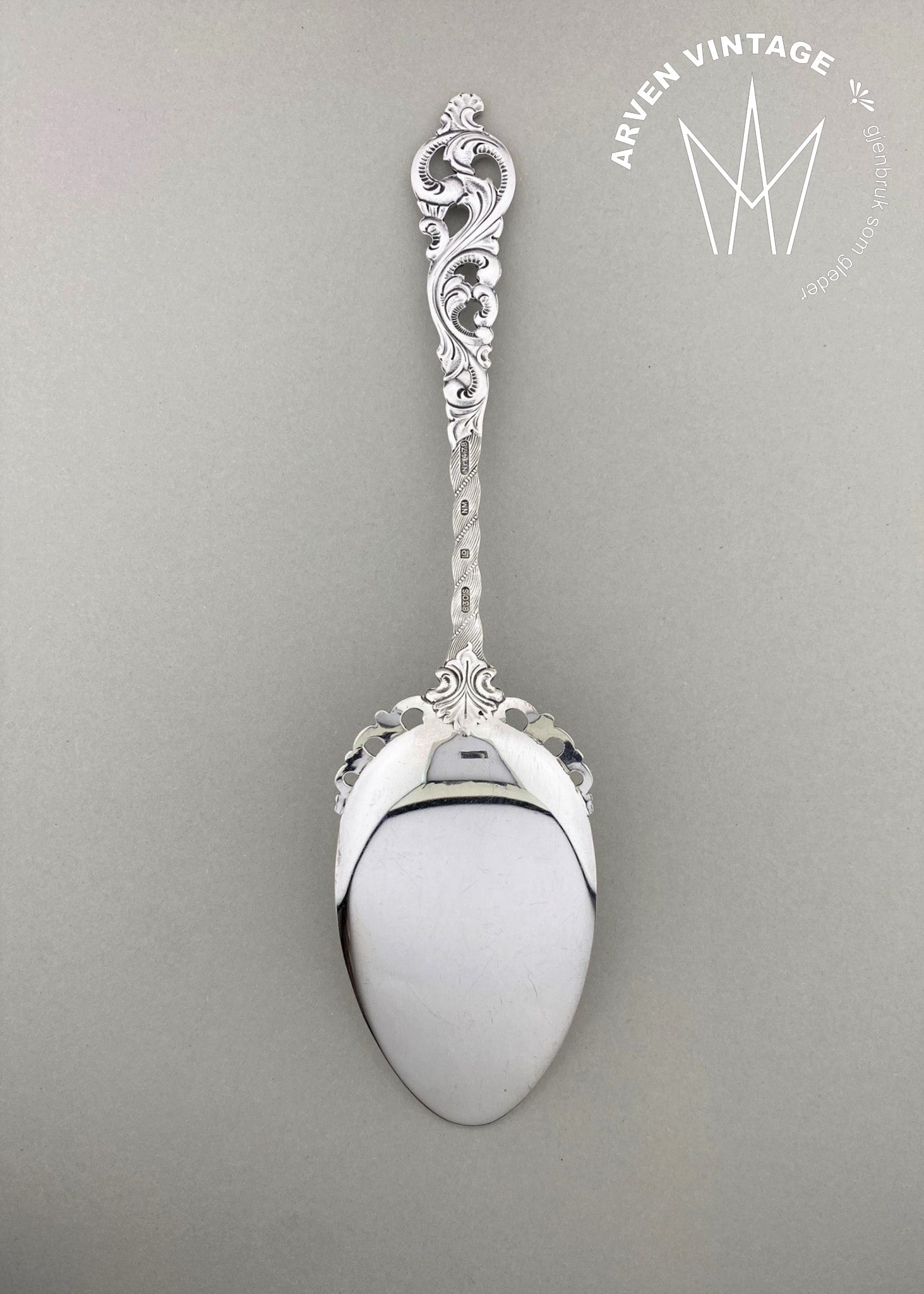 Vintage Double Rococo small cake spatula