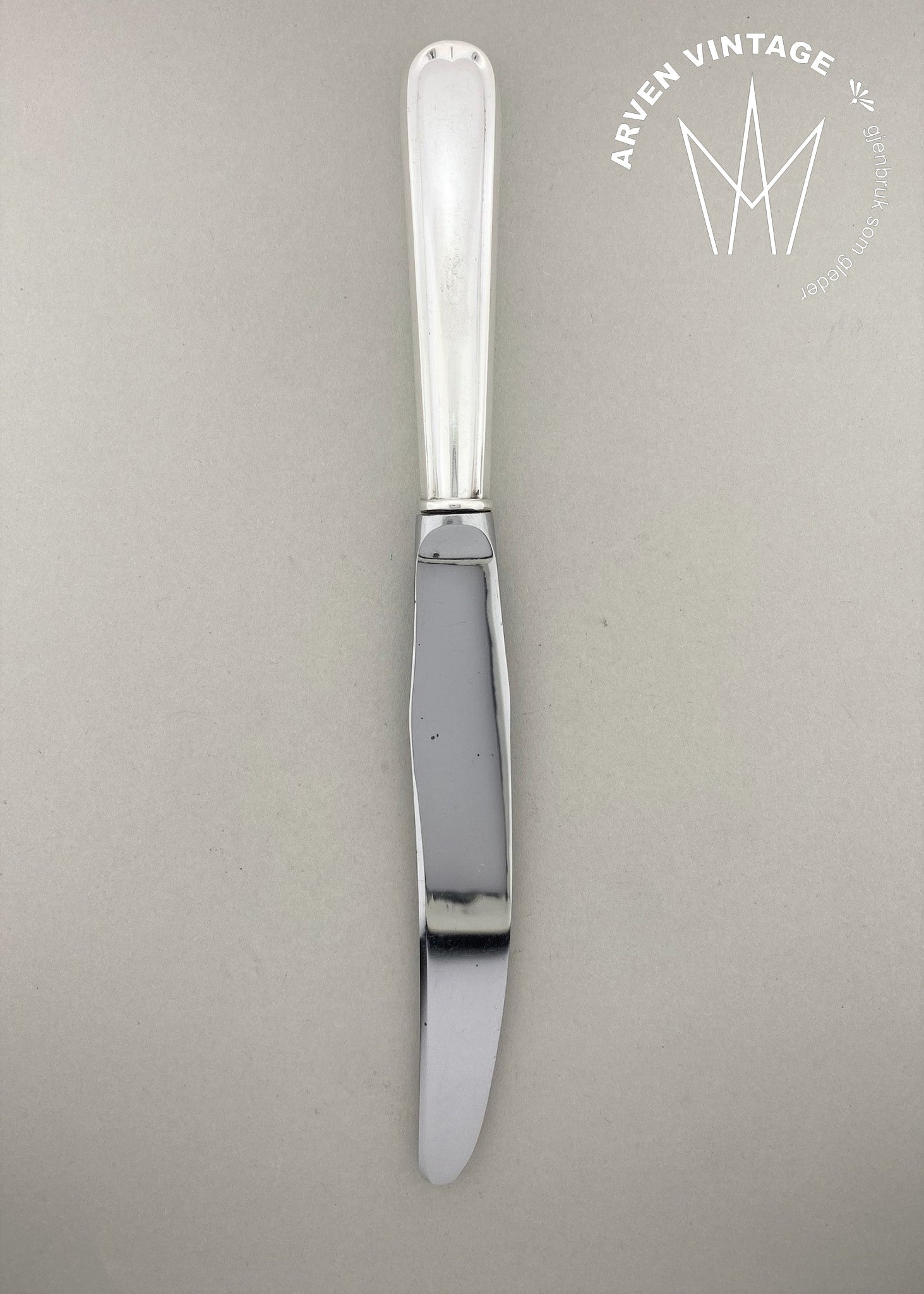 Vintage Jubileum small dining knife with short handle