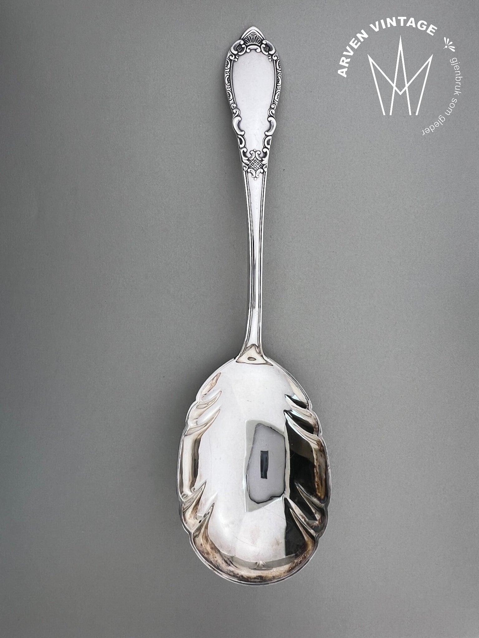 Vintage Noble Serving Pieces