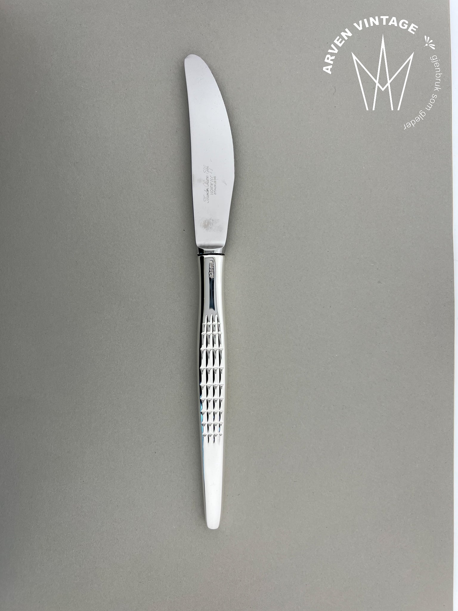 Vintage Facet small dinner knife with long handle