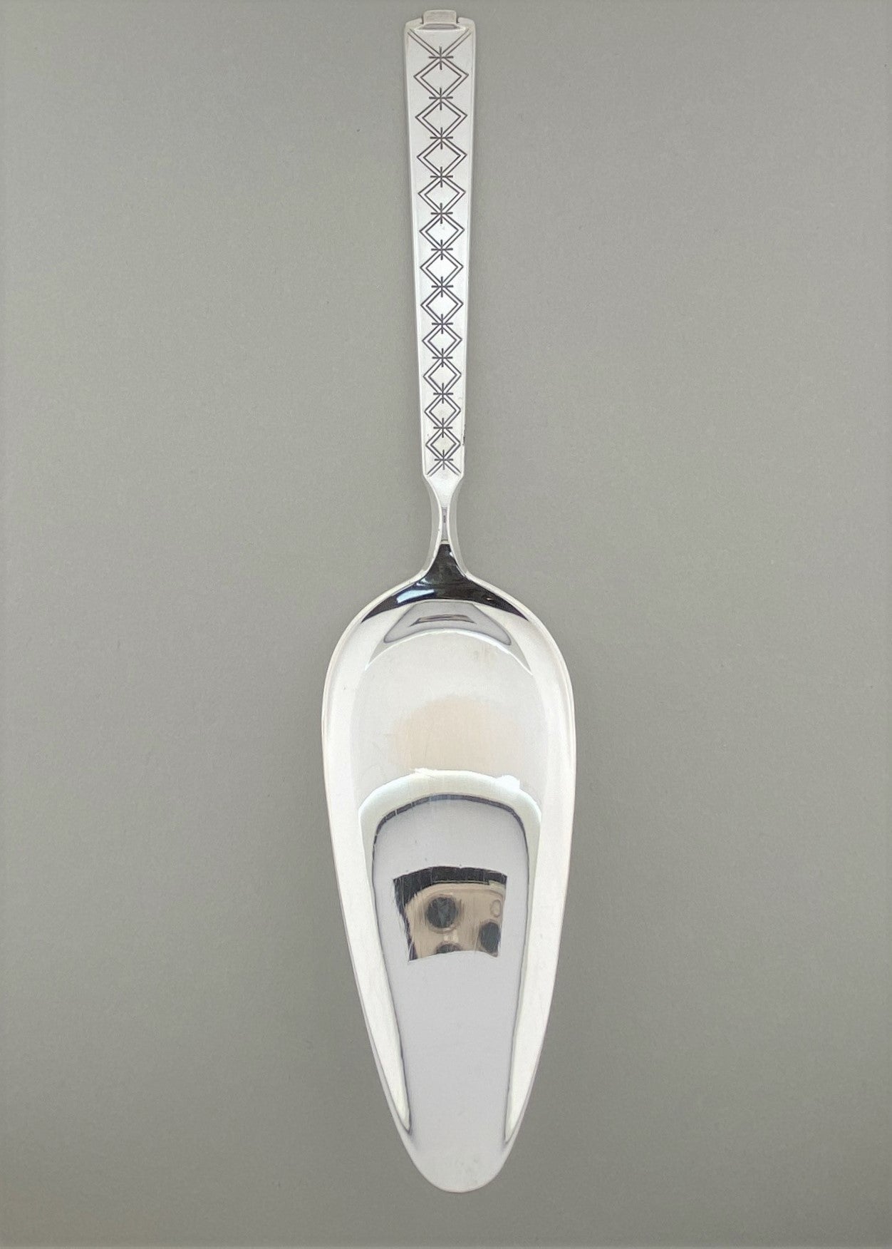 Vintage Tone cake spatula