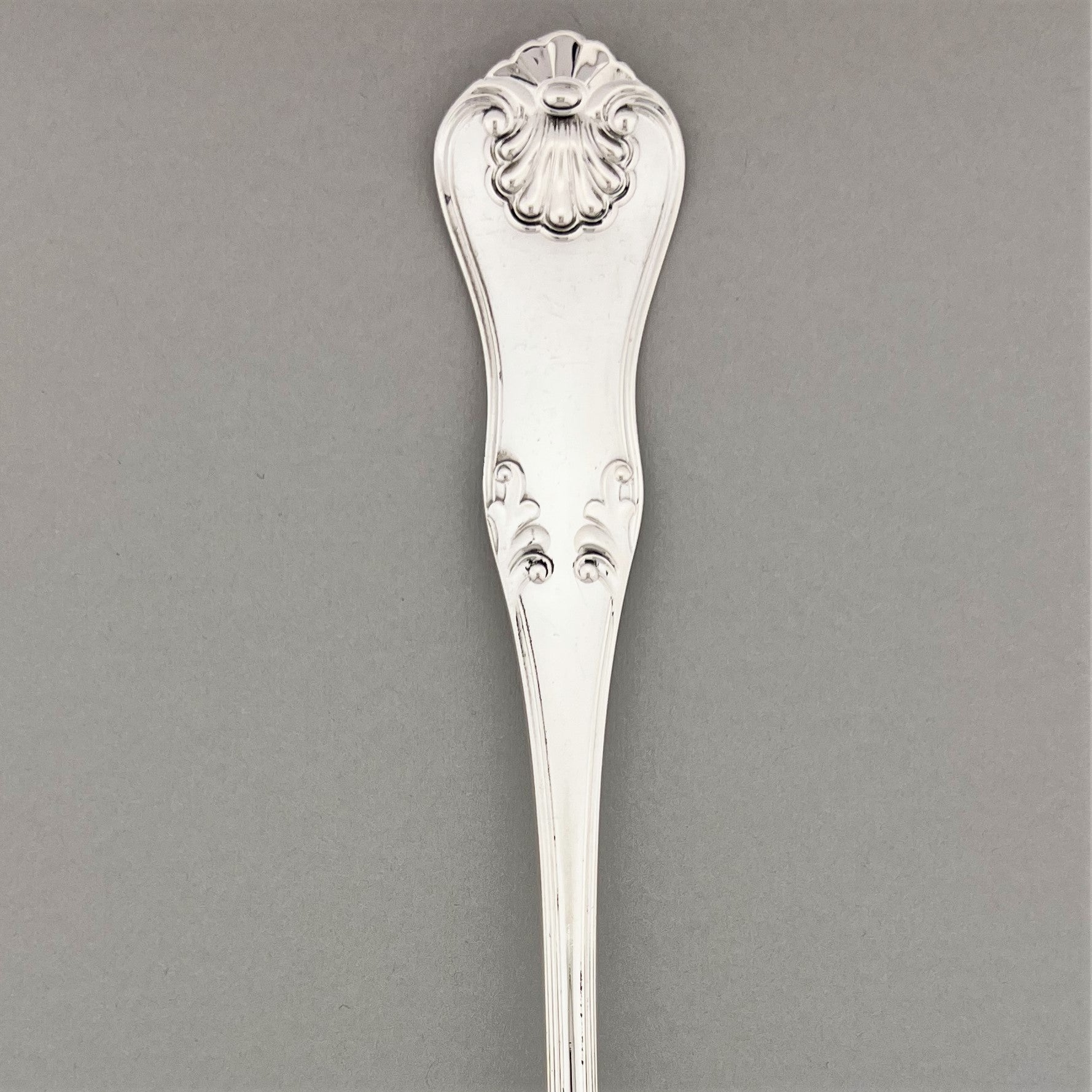 Vintage Queens Pattern