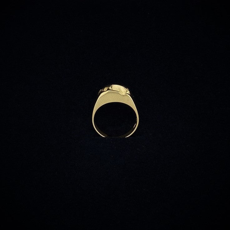 Vintage ring i gult gull med mønster