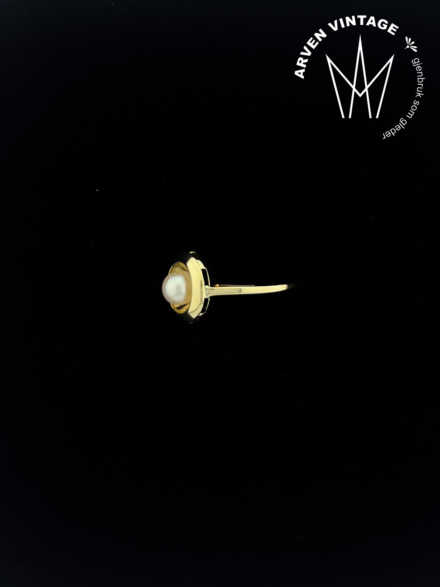 Vintage ring gult gull med perle str. 51