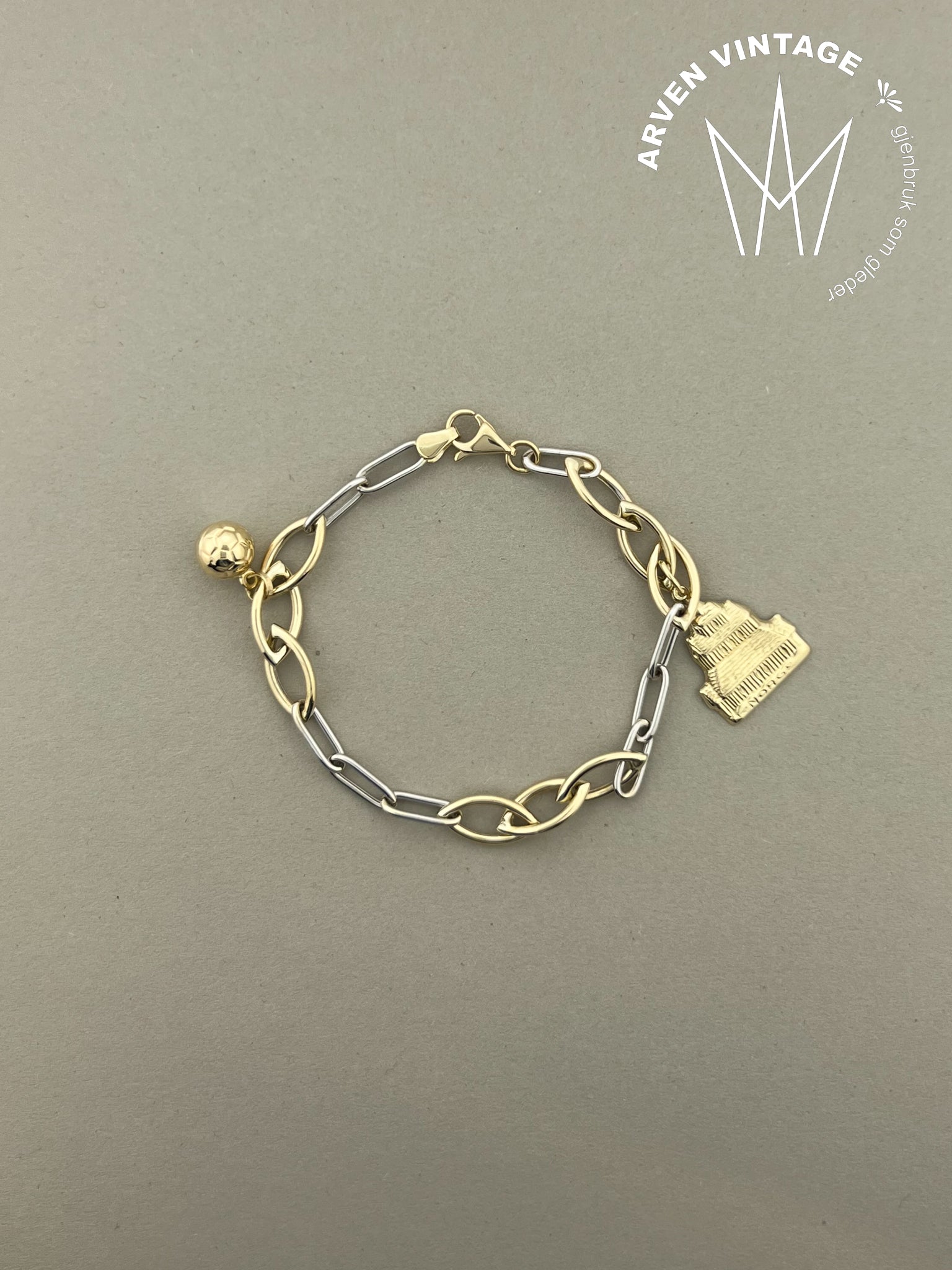 Vintage bracelet with charms yellow gold