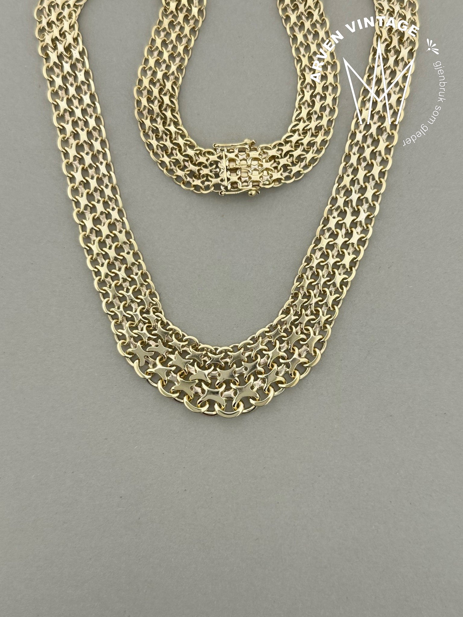 Vintage necklace X with rod in yellow gold