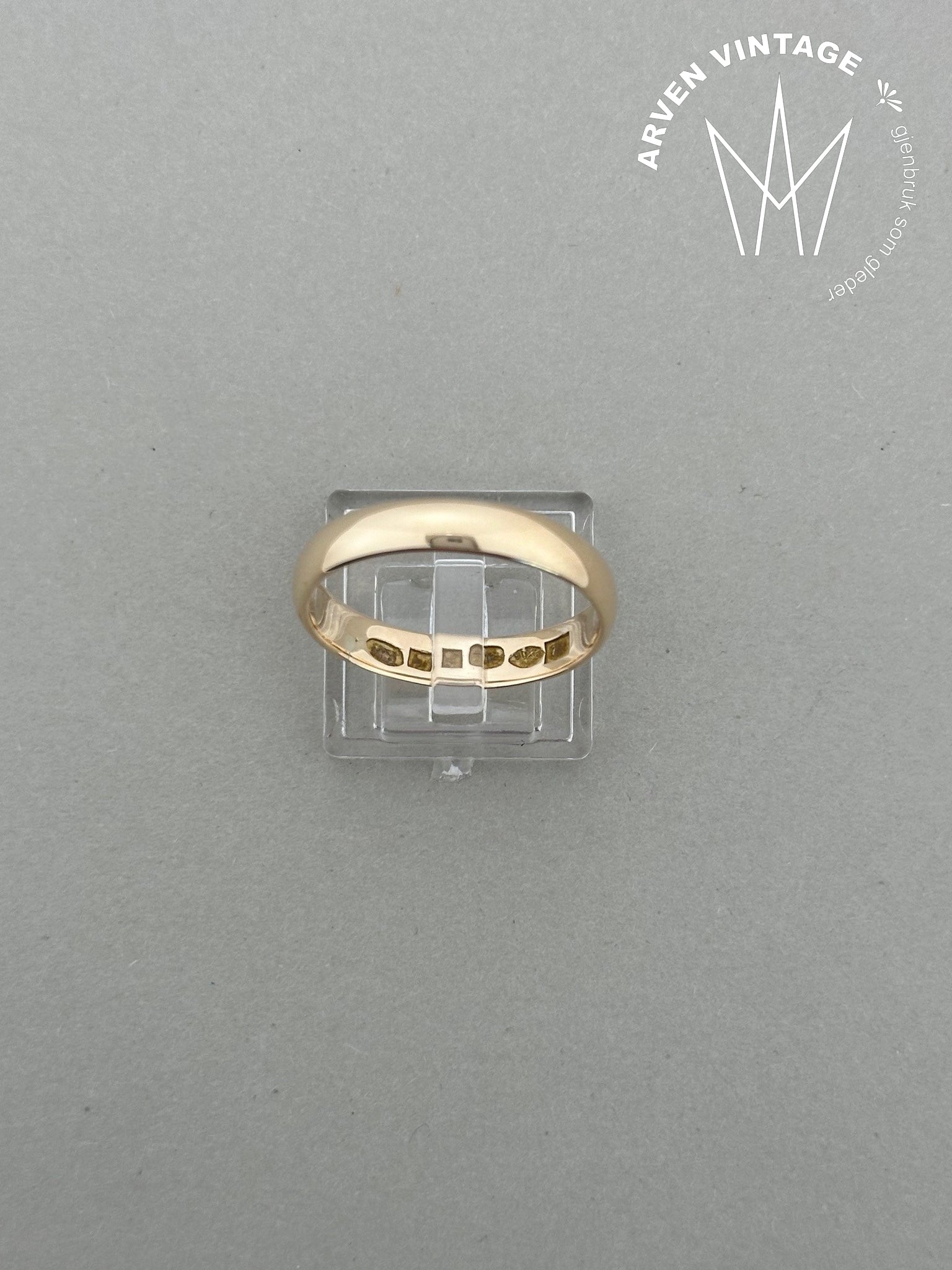 Vintage smooth ring yellow gold size 66