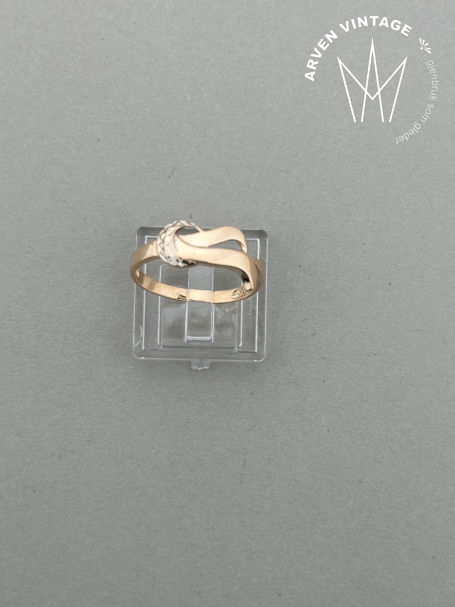 Vintage ring yellow gold size 57