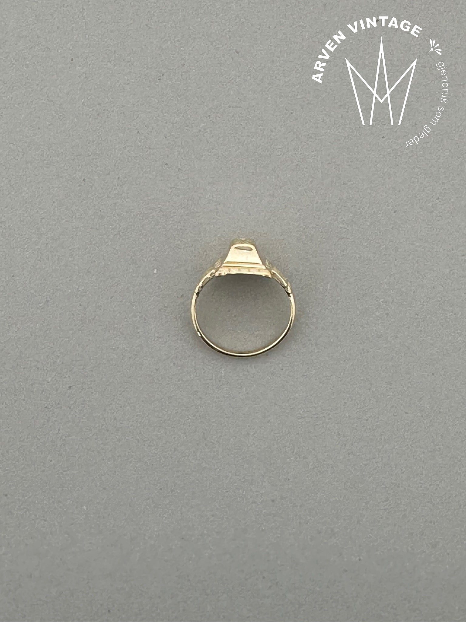 Vintage ring yellow gold size 48