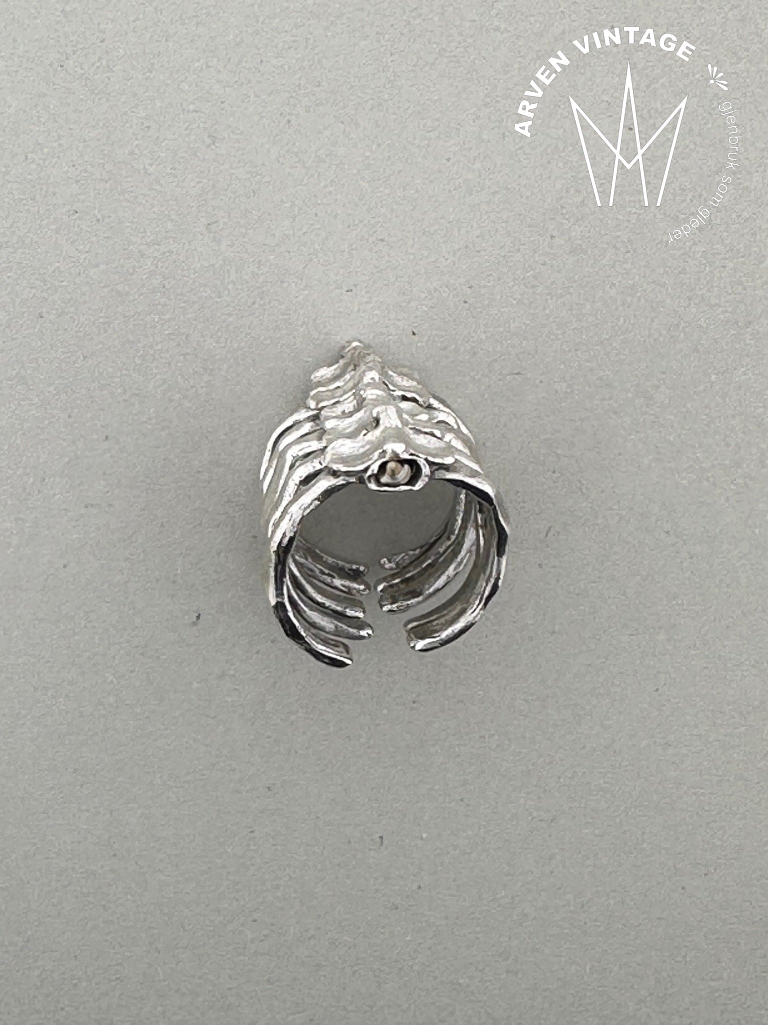 Vintage silver After Eden Spine Ring size 52