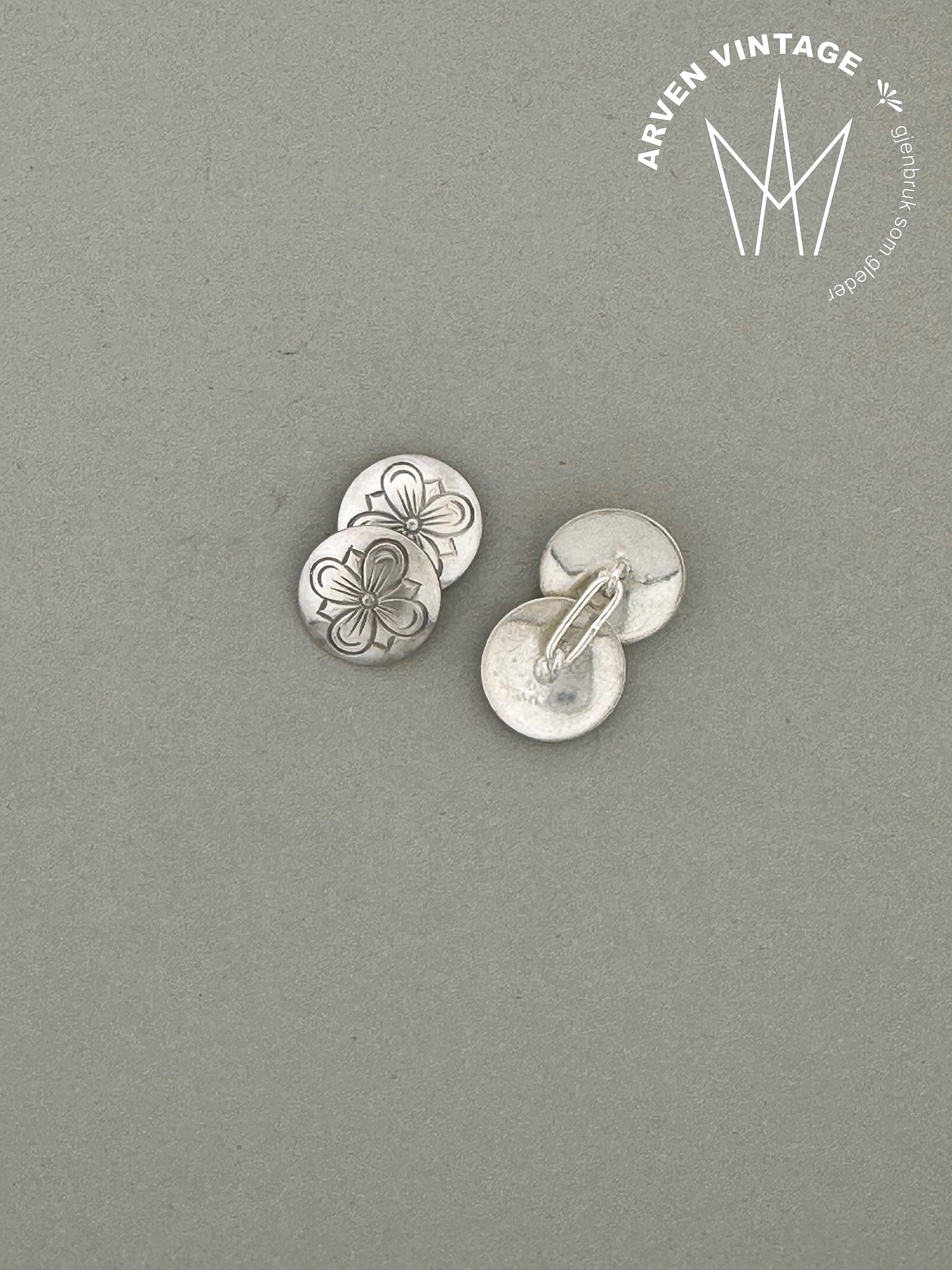 Vintage silver clover cufflinks for bunad