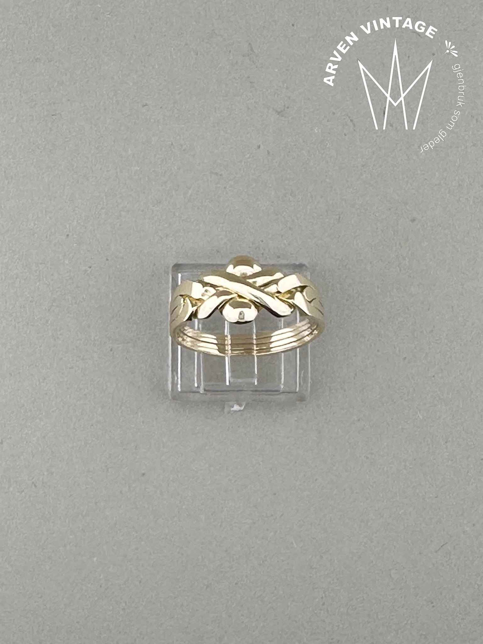 Vintage ring yellow gold size 63