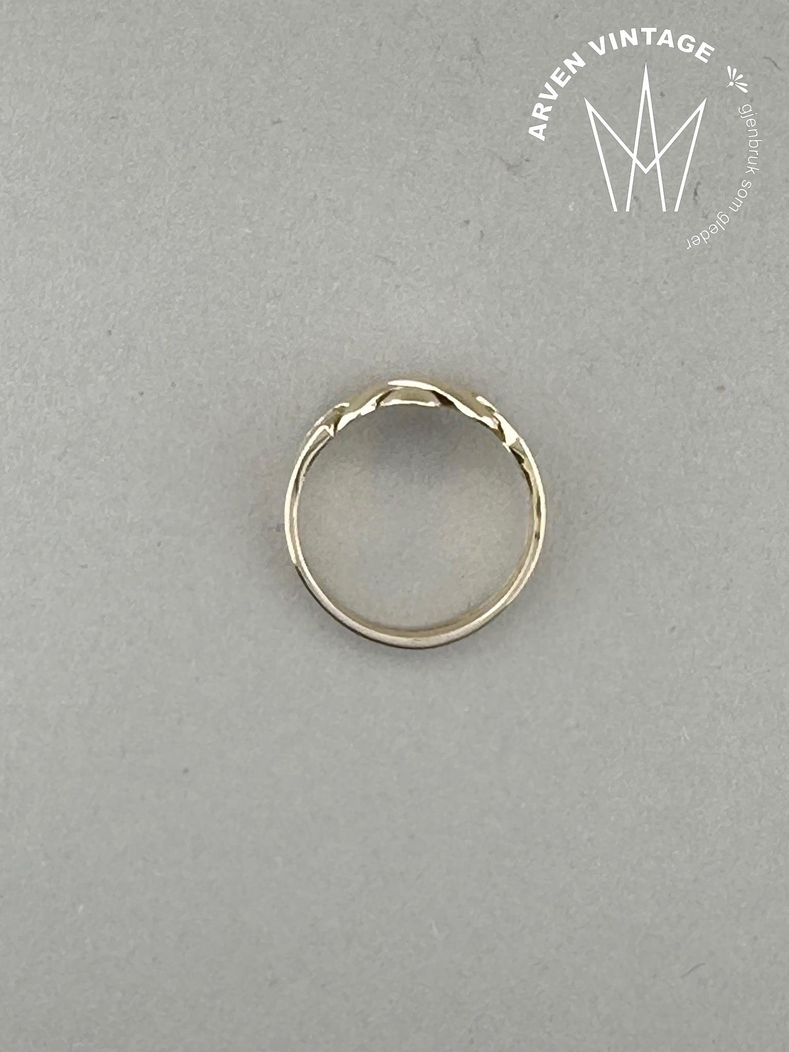 Vintage ring yellow gold size 63