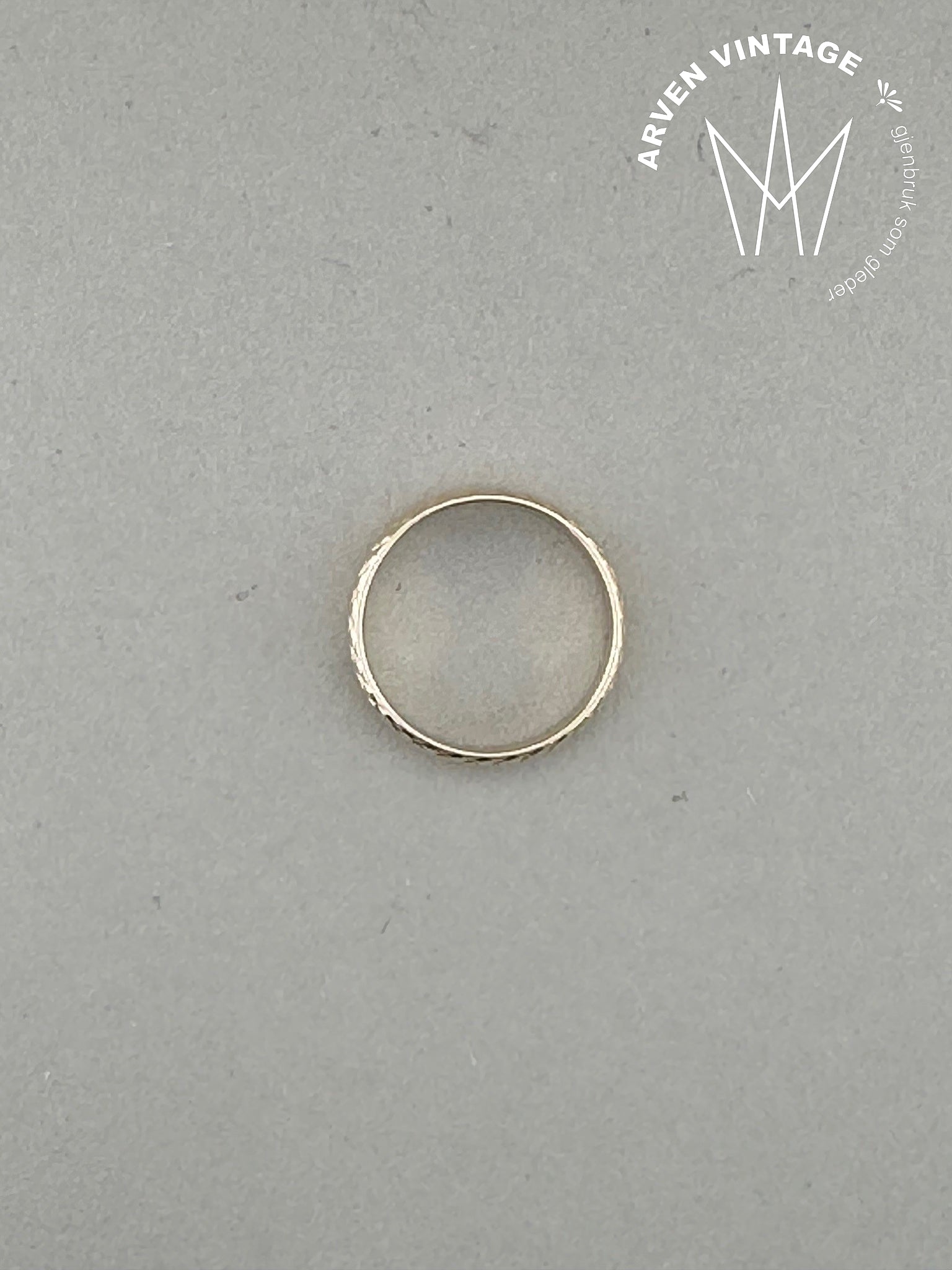 Vintage smooth ring yellow gold size 56