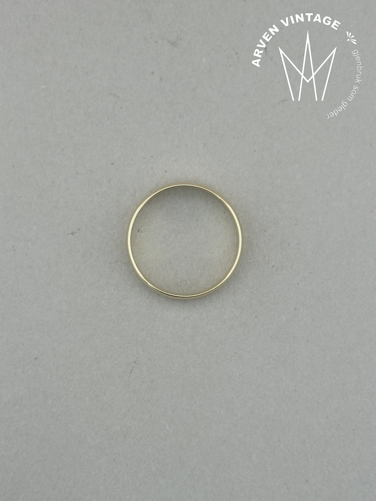 Vintage smooth ring yellow gold size 57