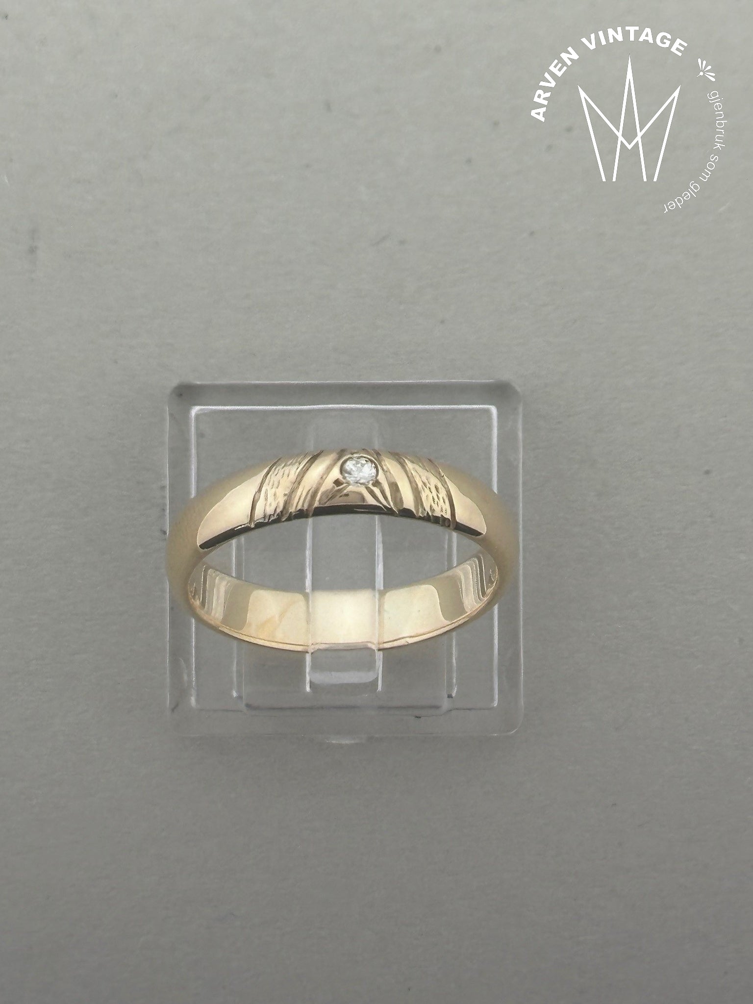 Vintage diamantring gult gull str 53