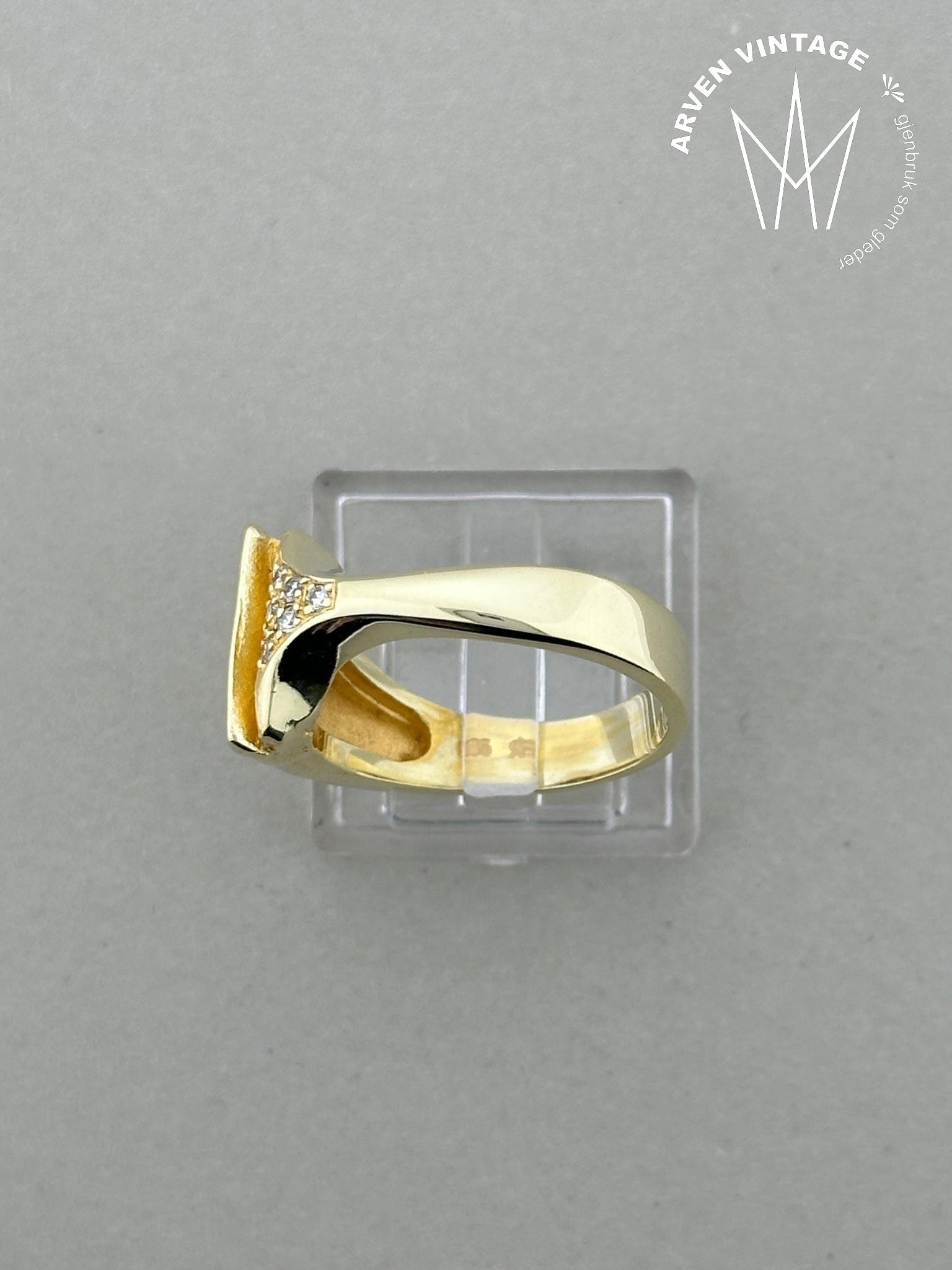Vintage diamantring gult gull str 54