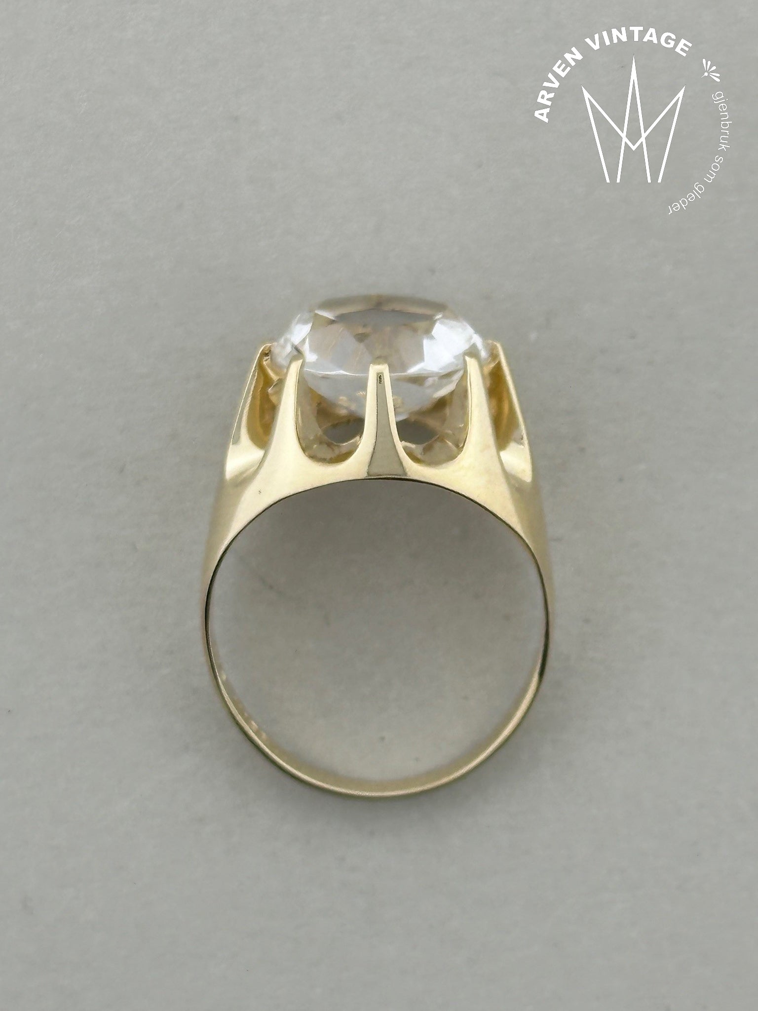 Vintage ring gult gull med blank sten str 53