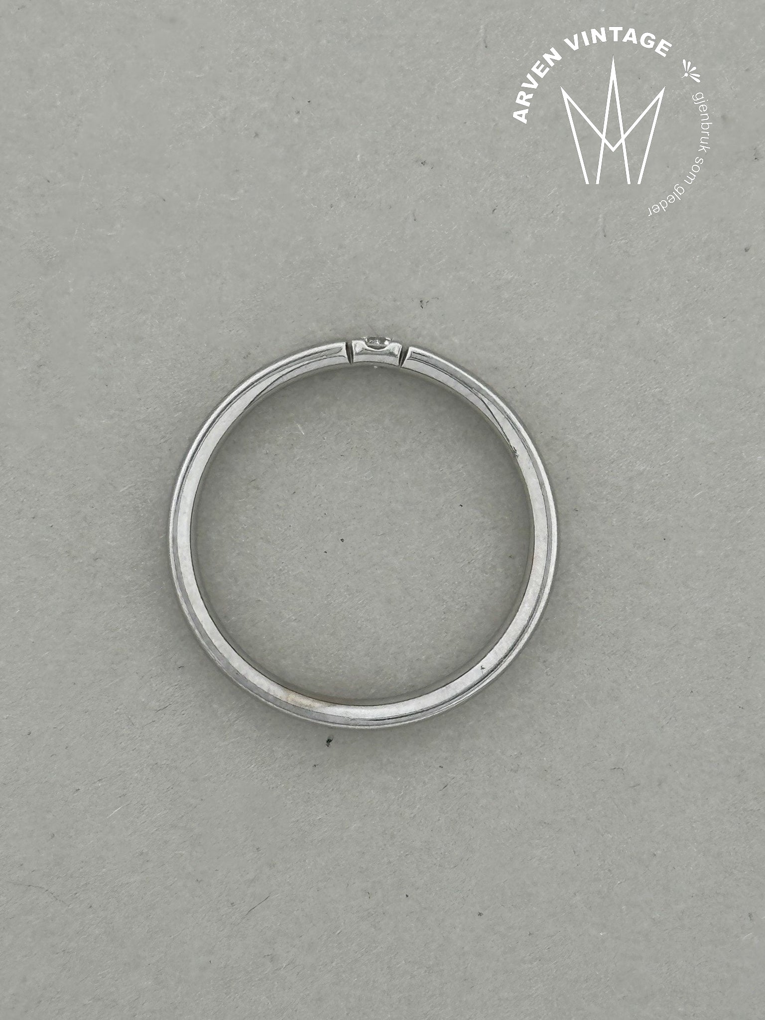 Vintage diamond ring white gold size 51