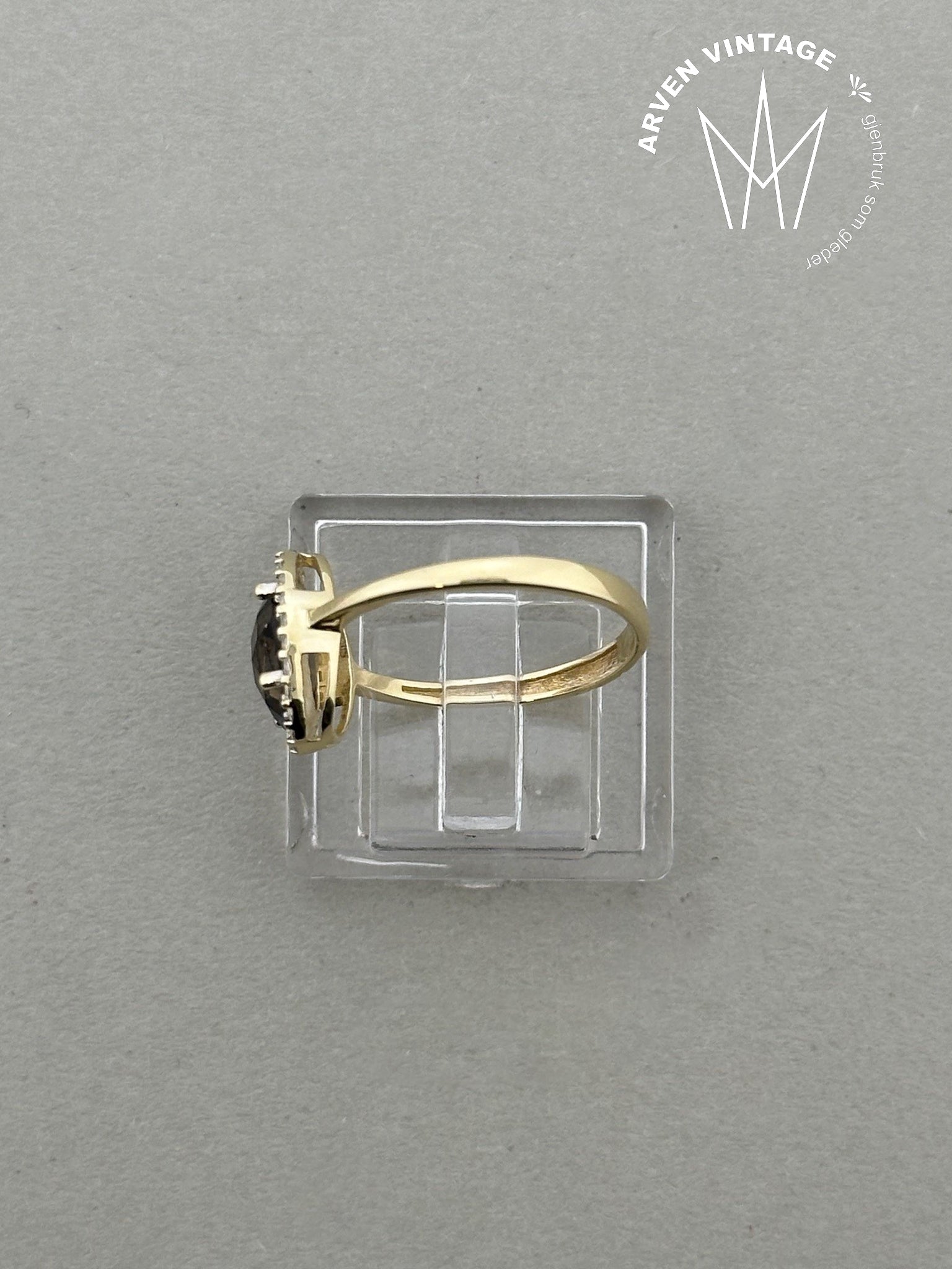 Vintage ring gult gull med stener str 50