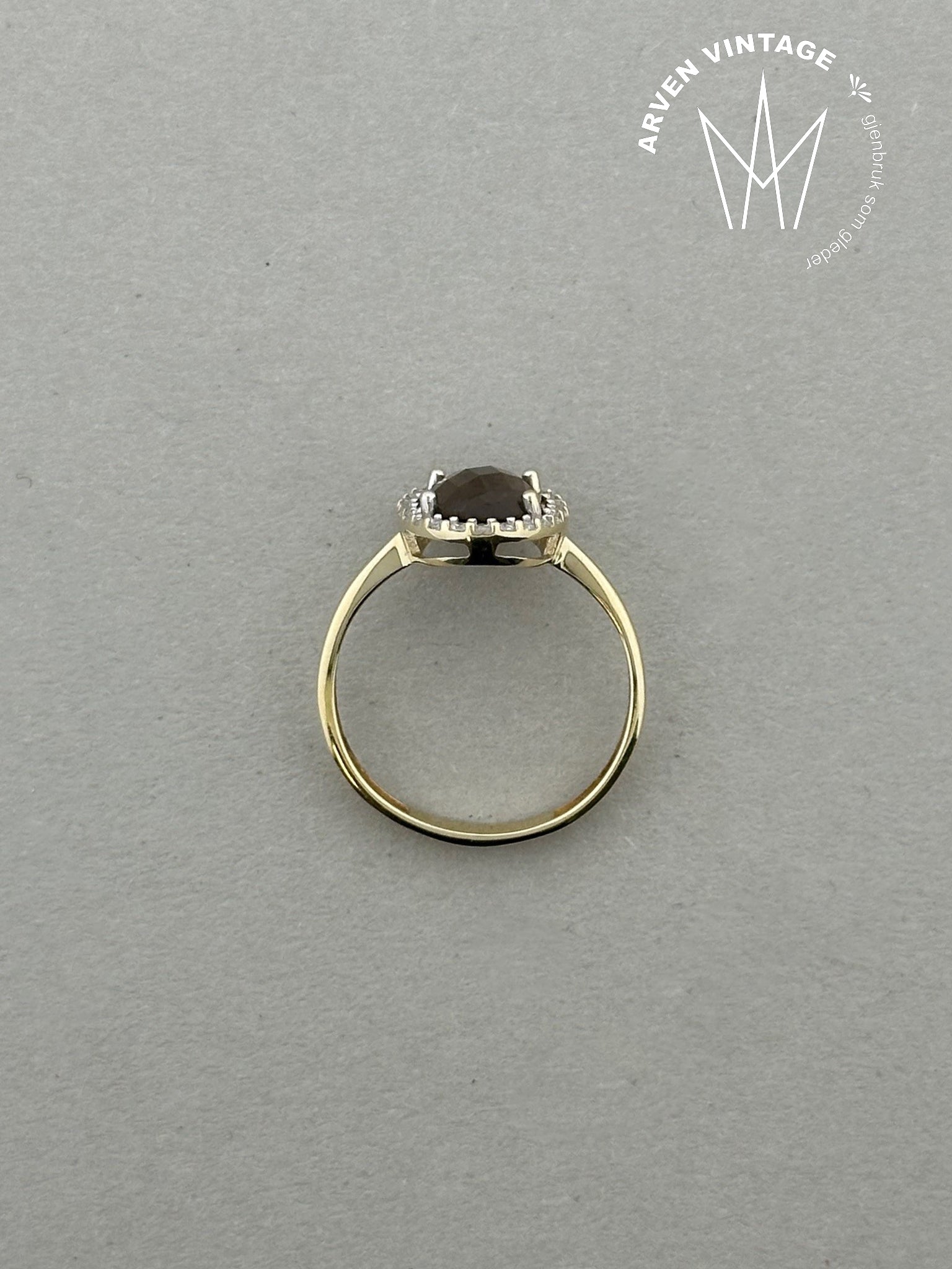 Vintage ring gult gull med stener str 50
