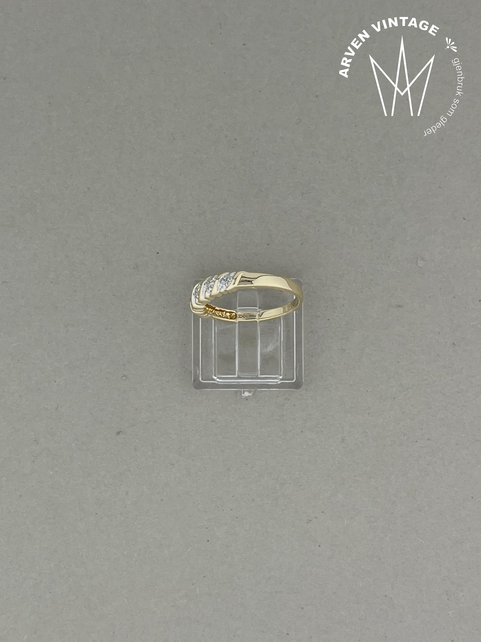 Vintage diamantring gult gull str 54