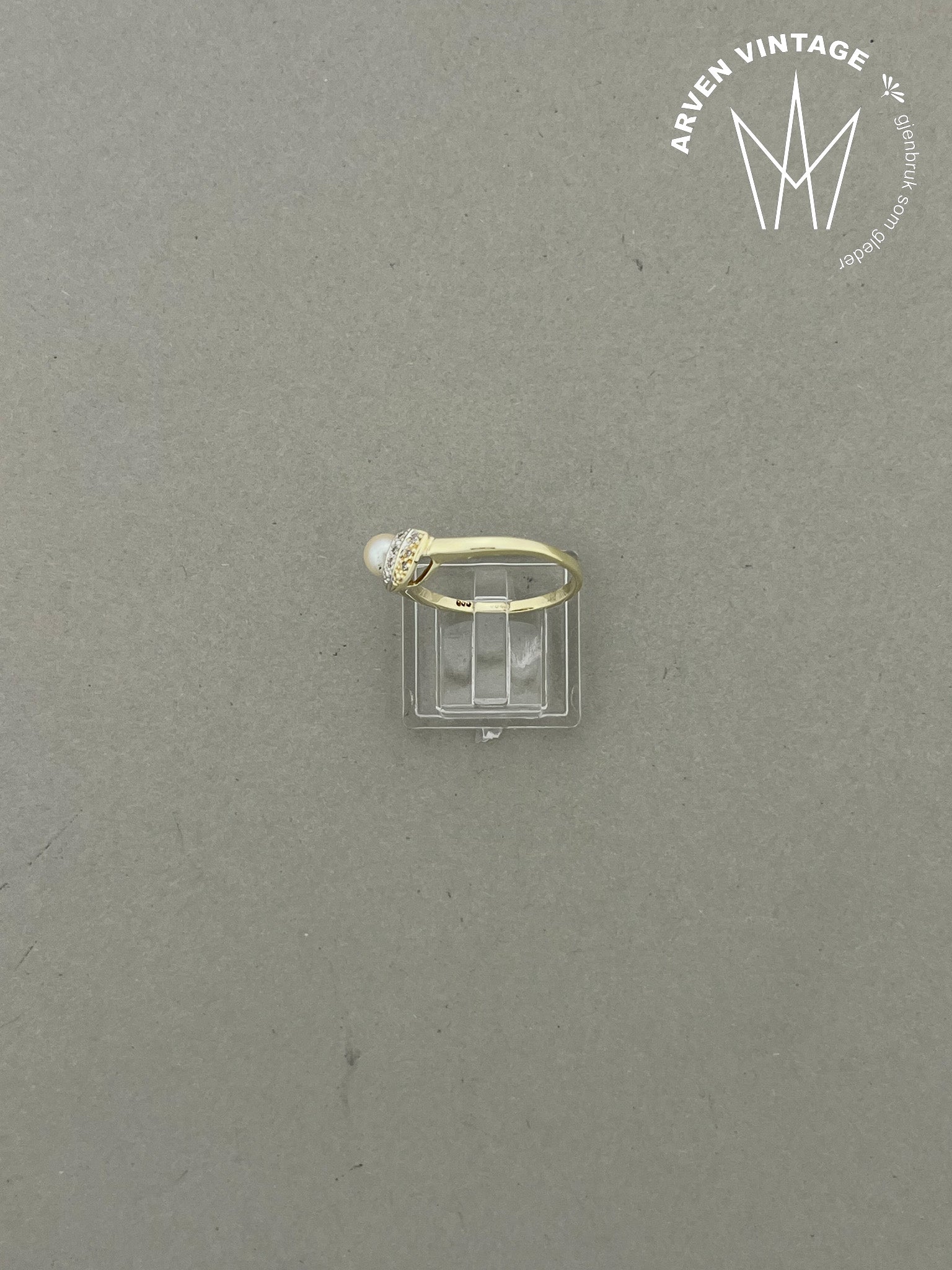 Vintage diamantring gult gull str 58