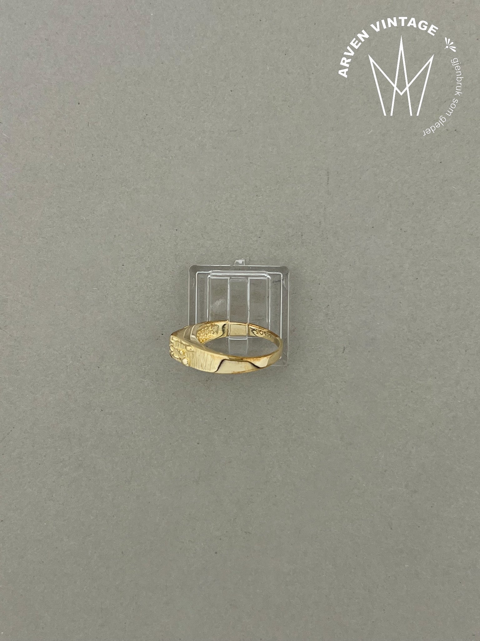 Vintage ring i gult gull str 53