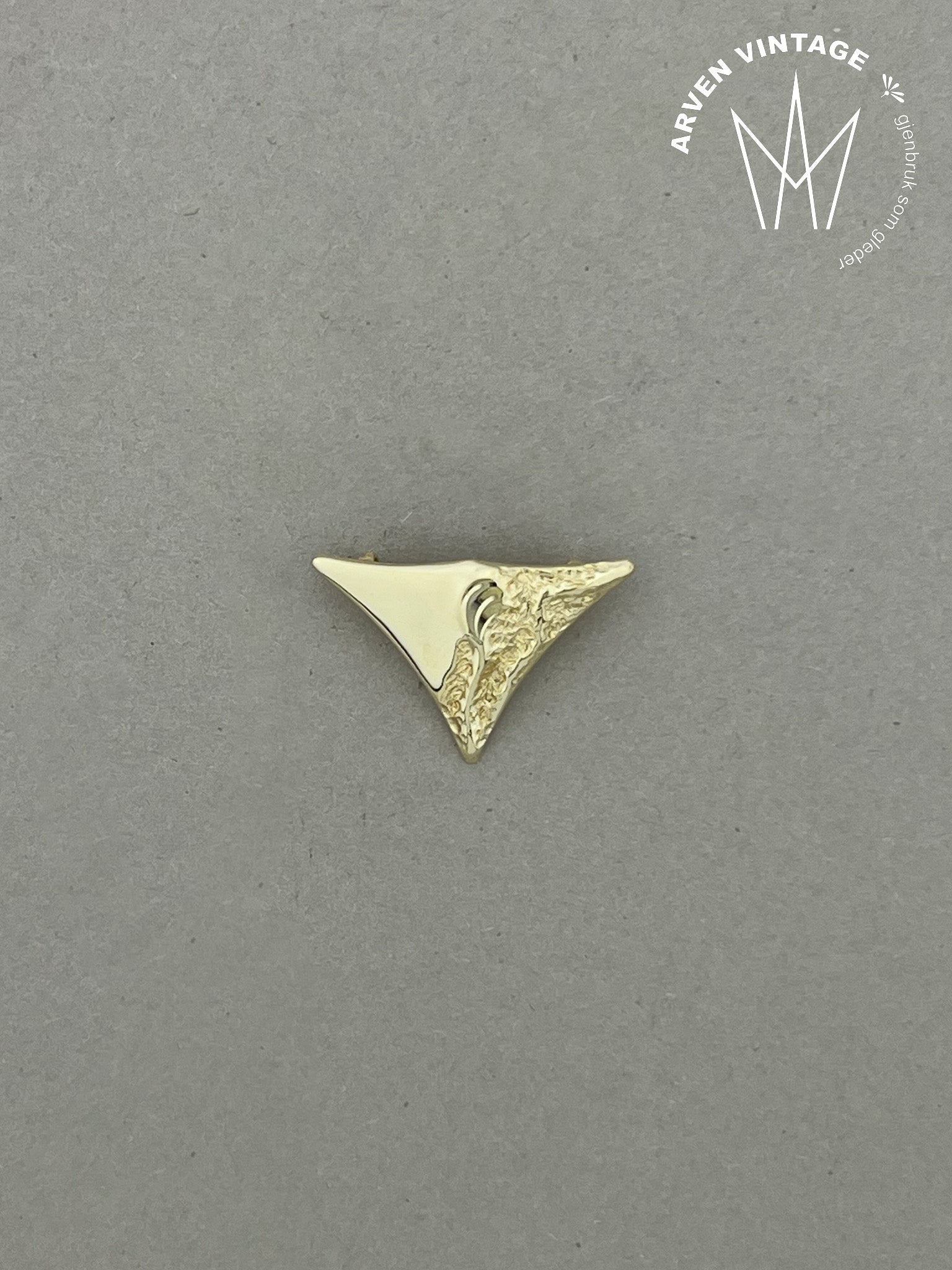 Vintage pendant yellow gold