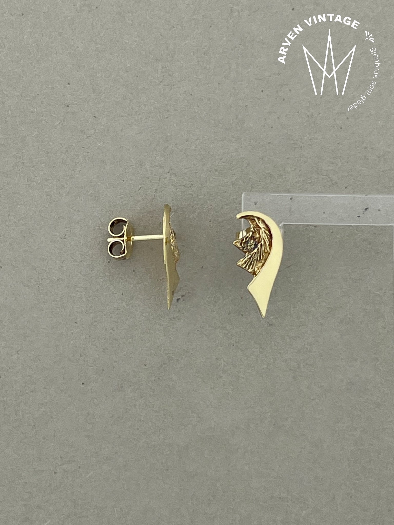 Vintage earrings yellow gold