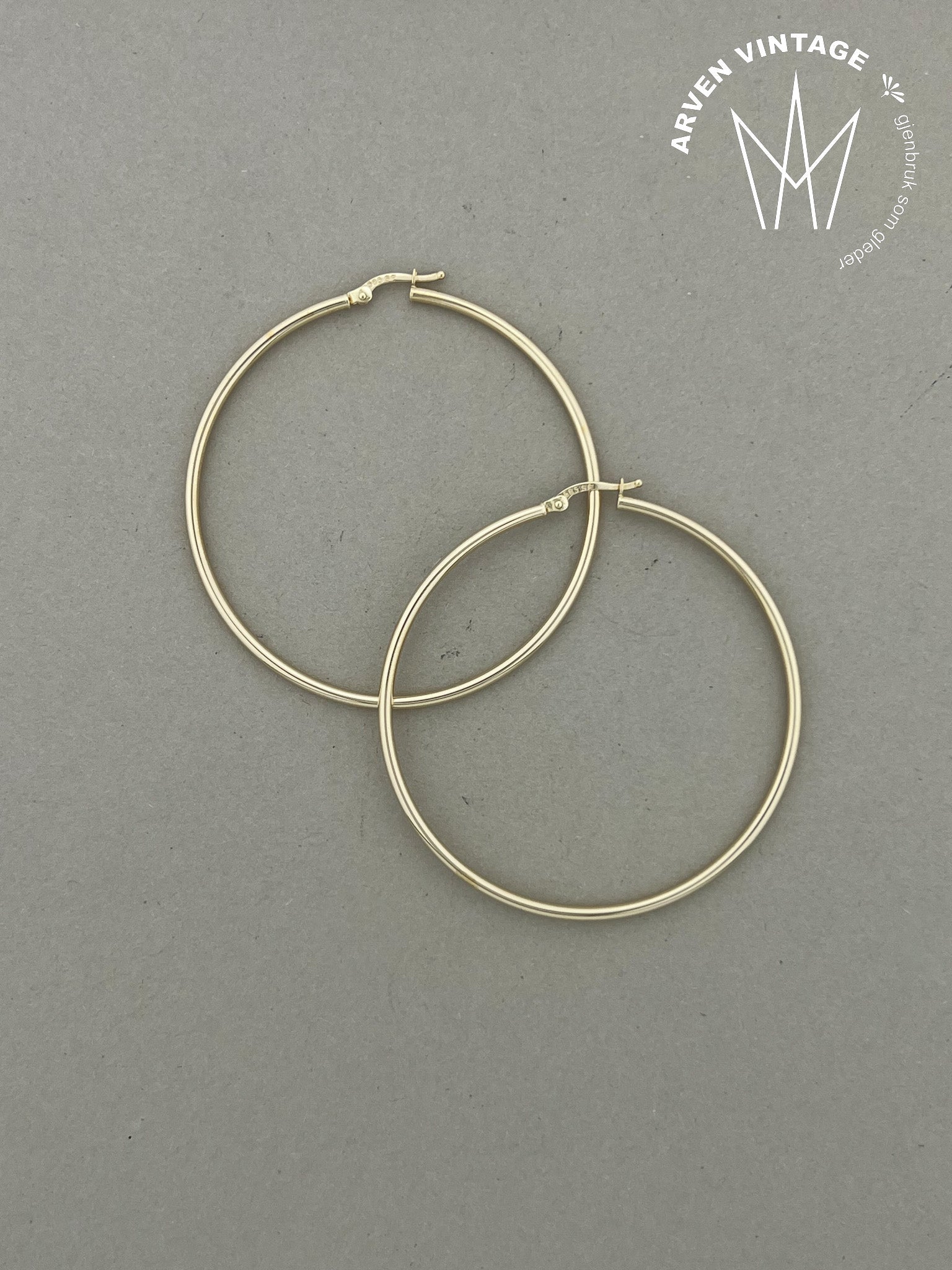 Vintage earrings yellow gold