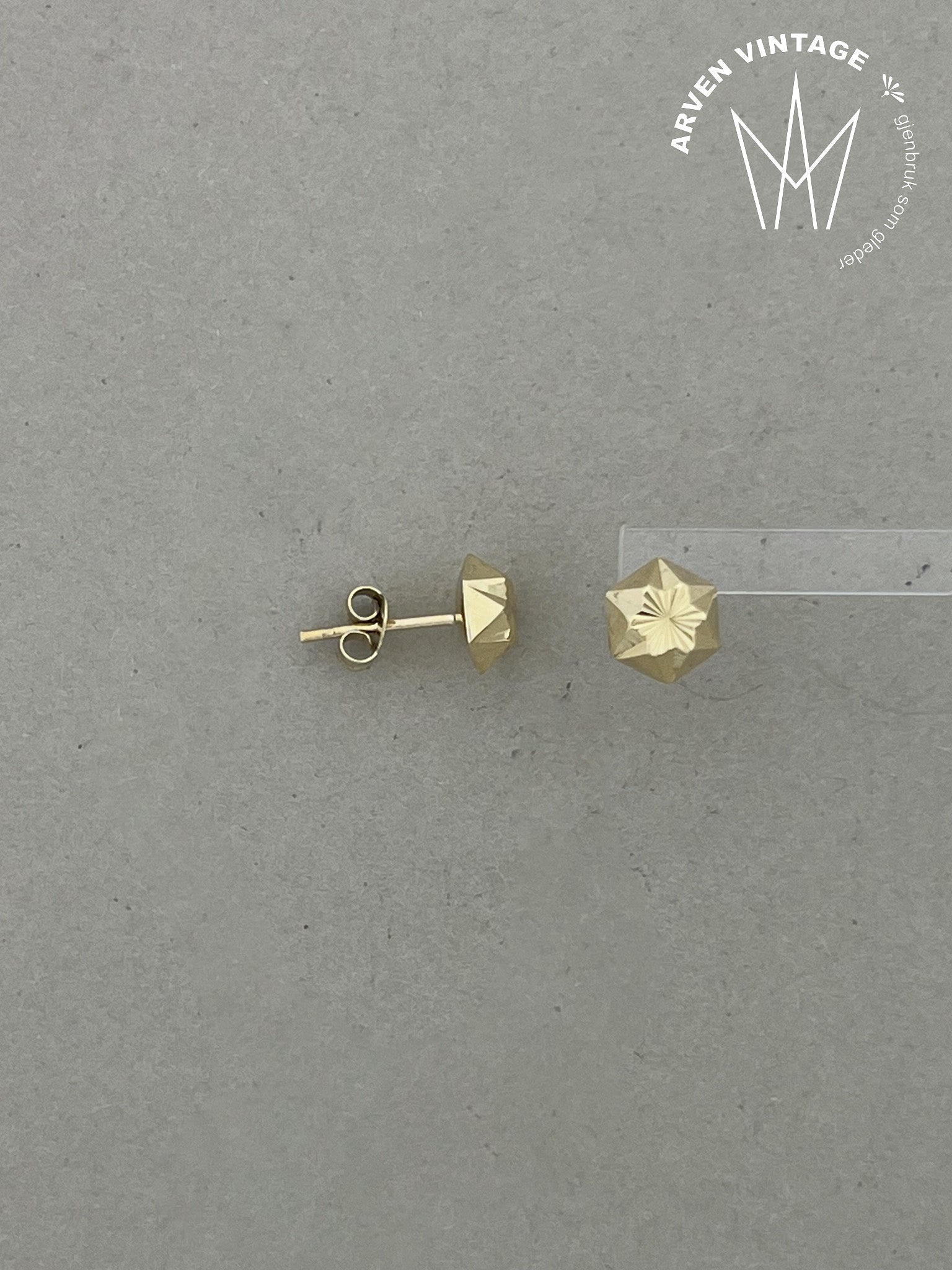 Vintage earrings yellow gold