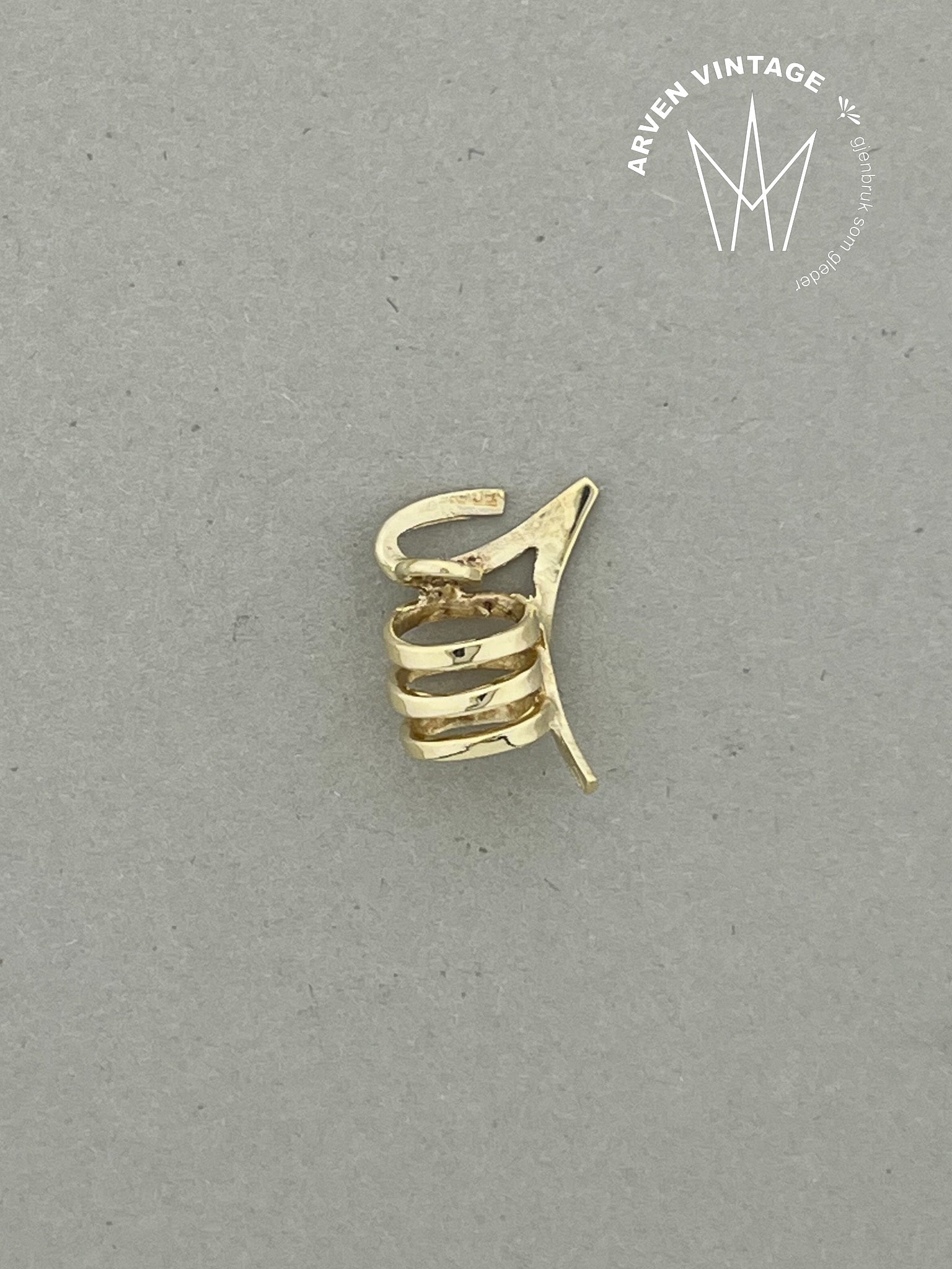 Vintage diamntanheng gult gull