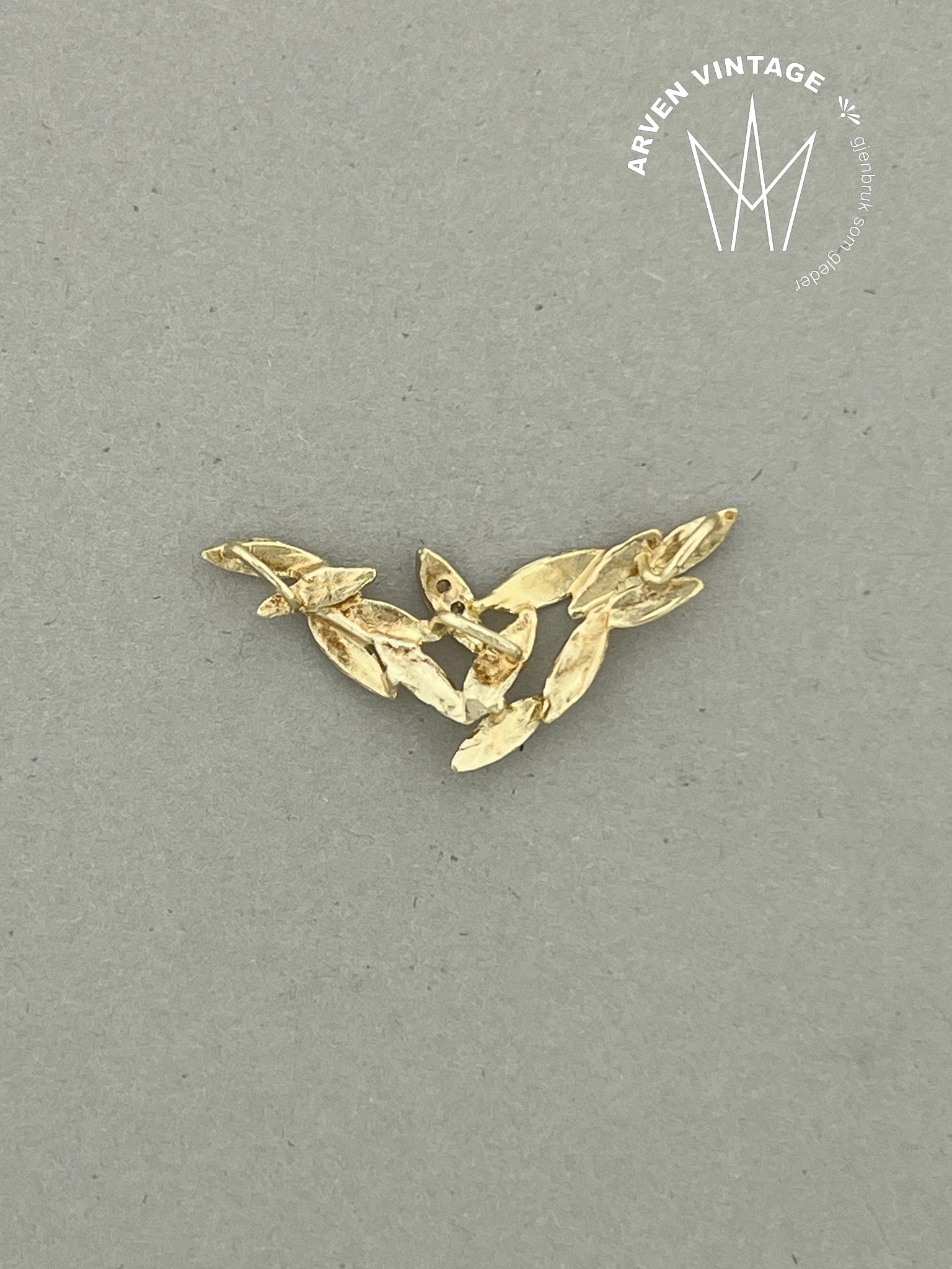 Vintage diamantanheng gult gull