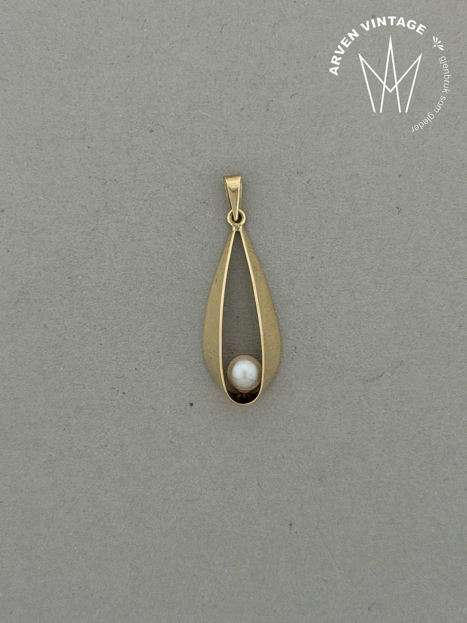 Vintage perleanheng gult gull