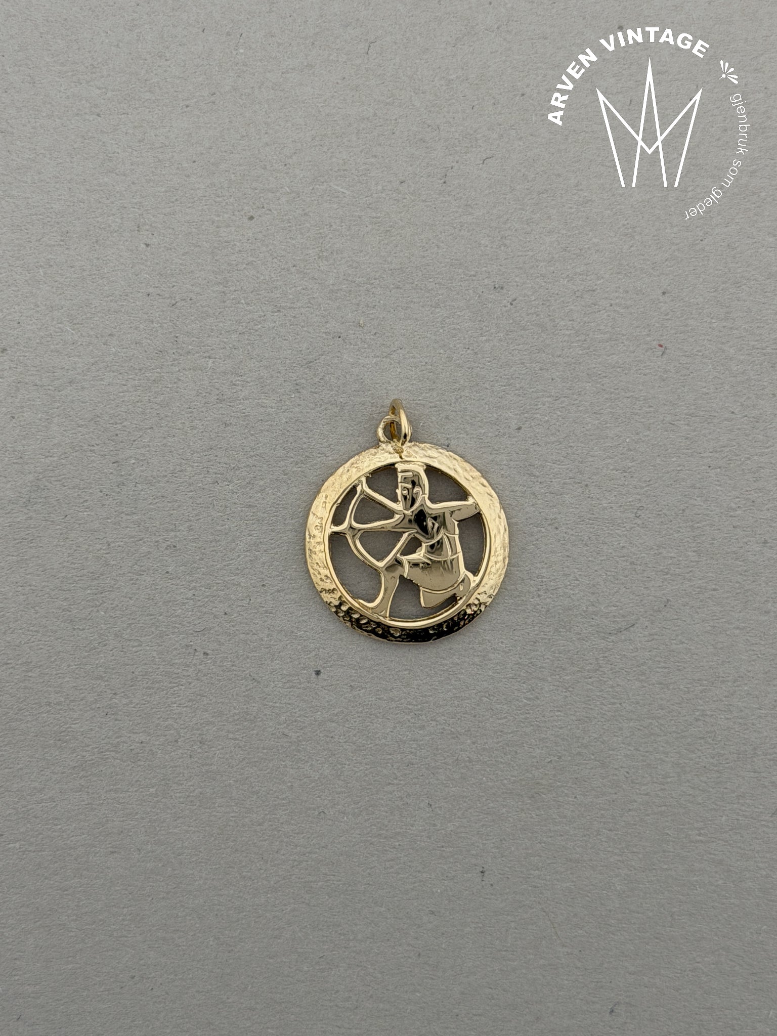 Vintage anheng gult gull