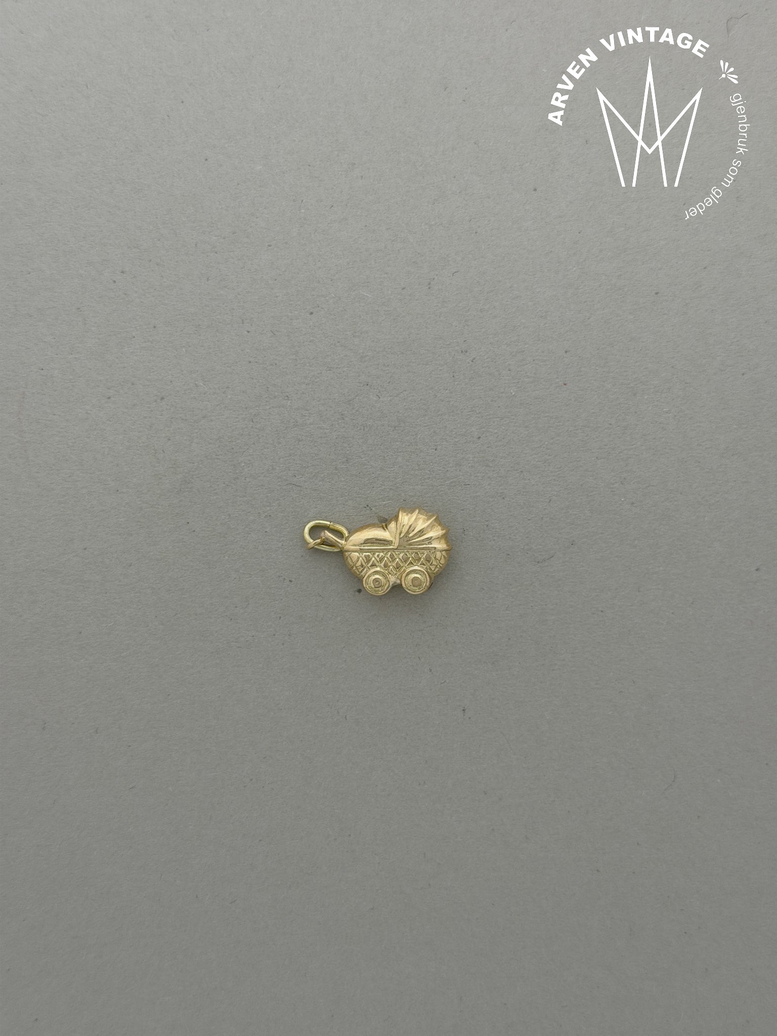 Vintage dukkevognanheng gult gull