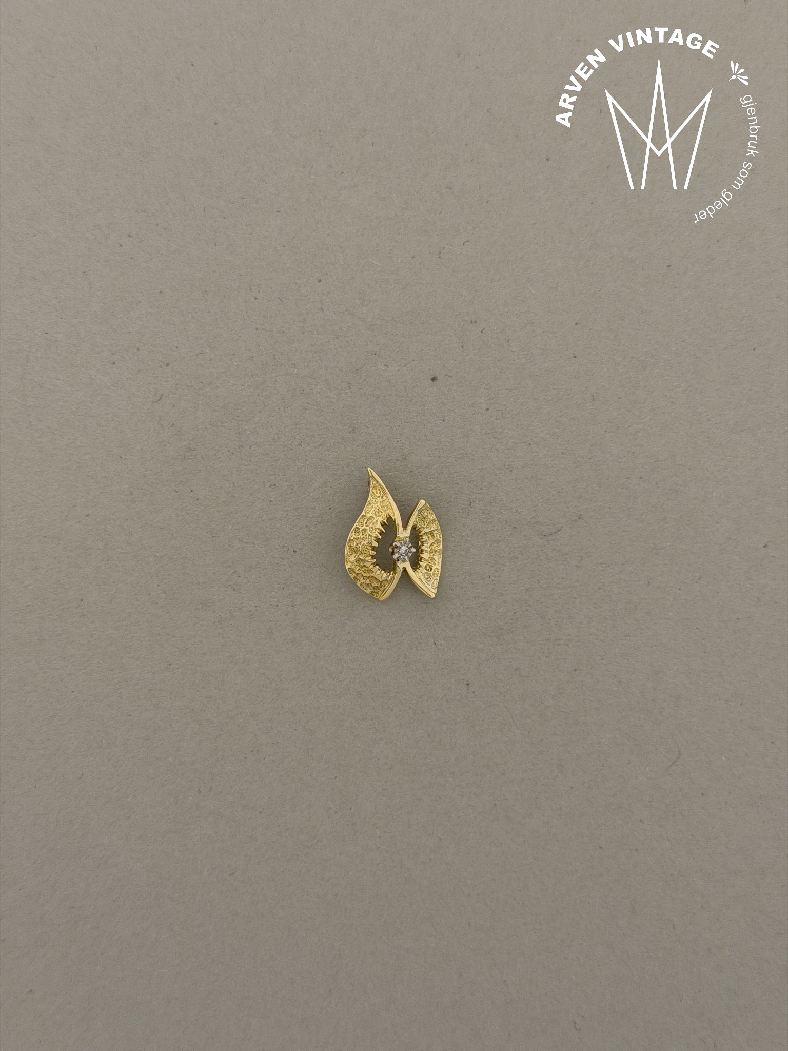 Vintage diamantanheng gult gull