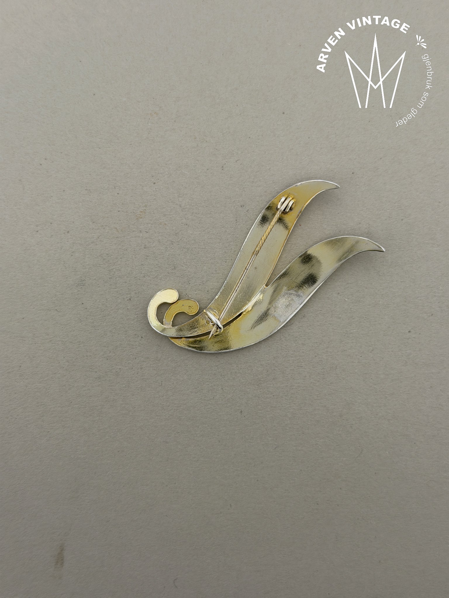 Vintage sølv emaljebrosje