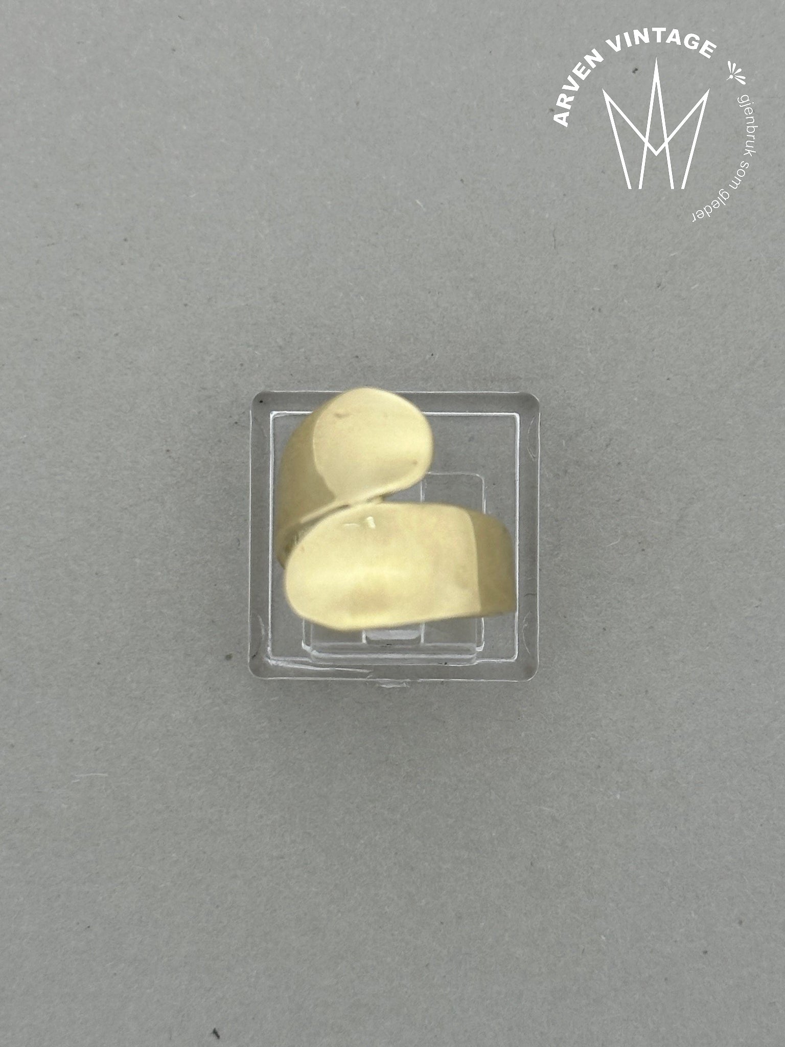 Vintage ring i gult gull str47