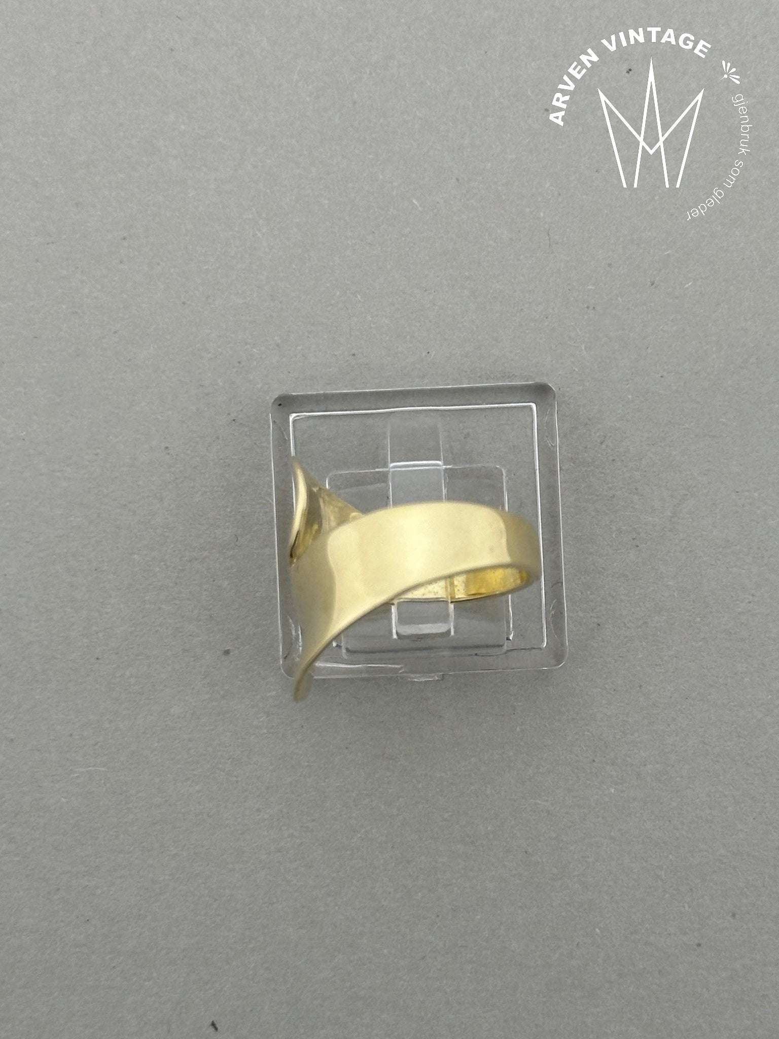 Vintage ring i gult gull str47