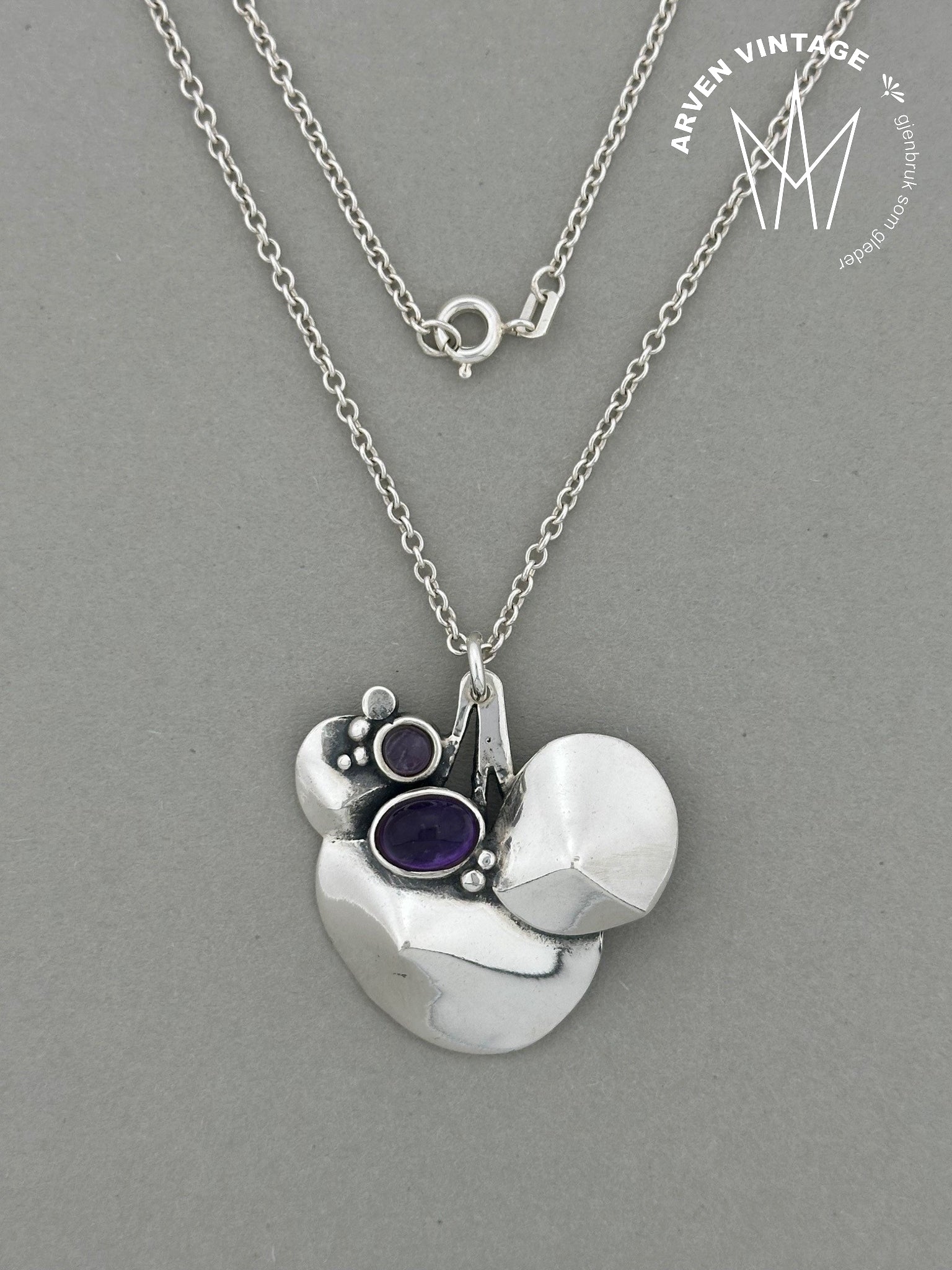 Vintage sølv halssmykke med lilla stener
