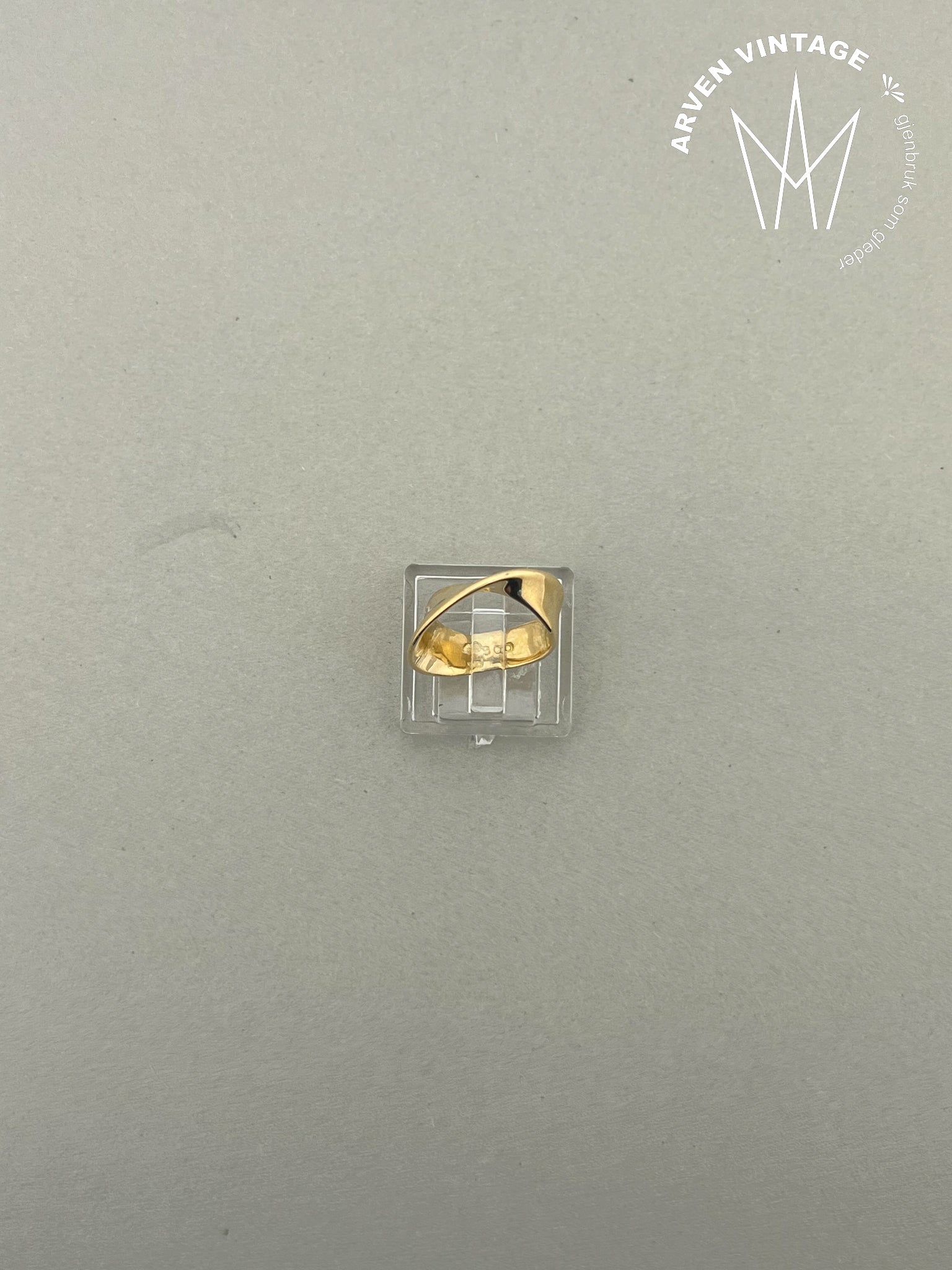 Vintage ing 18K gult gull str43