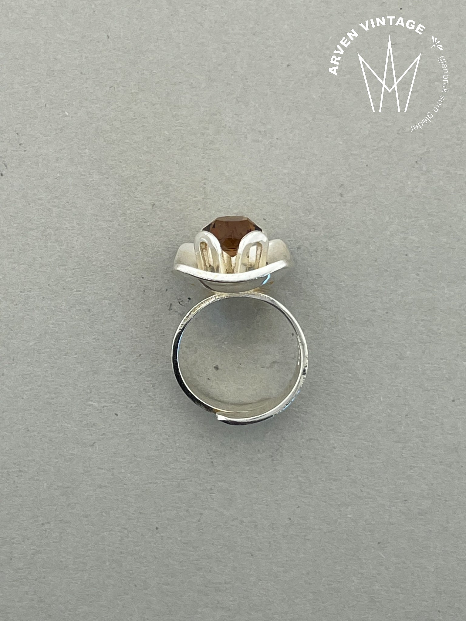 Vintage sølv ring med brun sten str 51