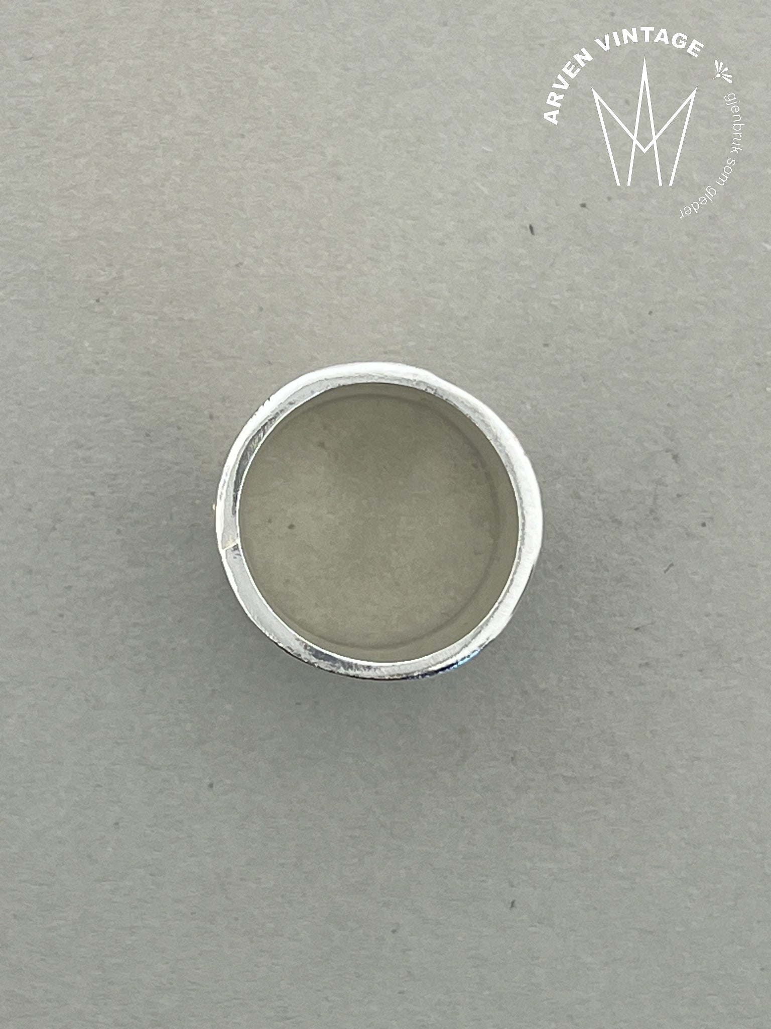 Vintage sølvring med hjerter str53