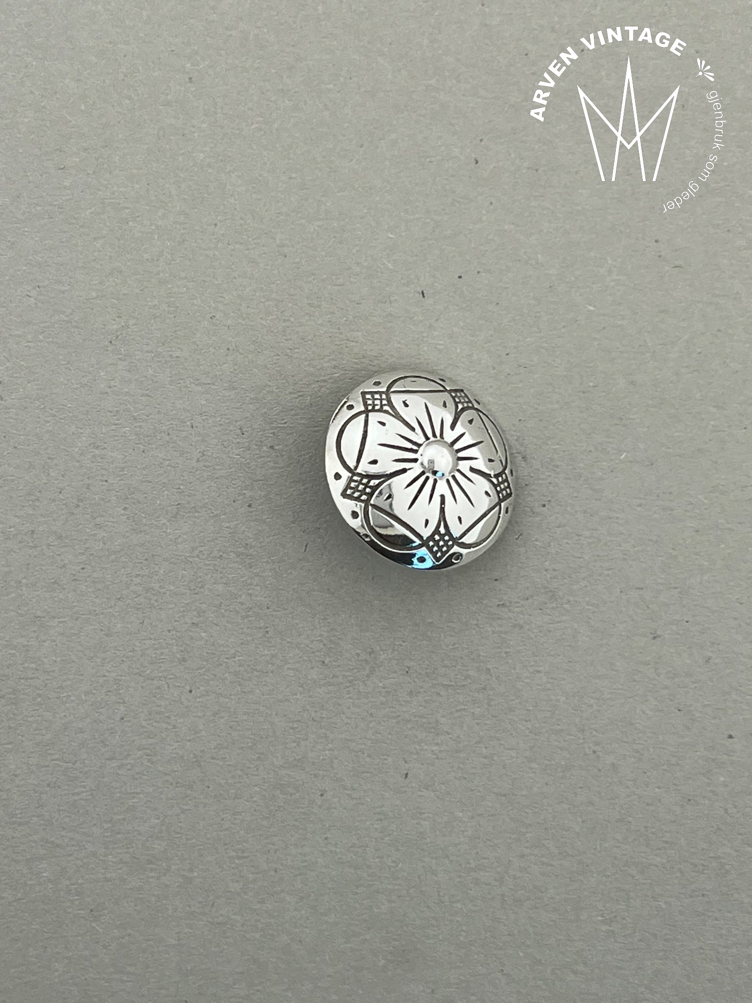 Vintage sølvknapp 1,9cm