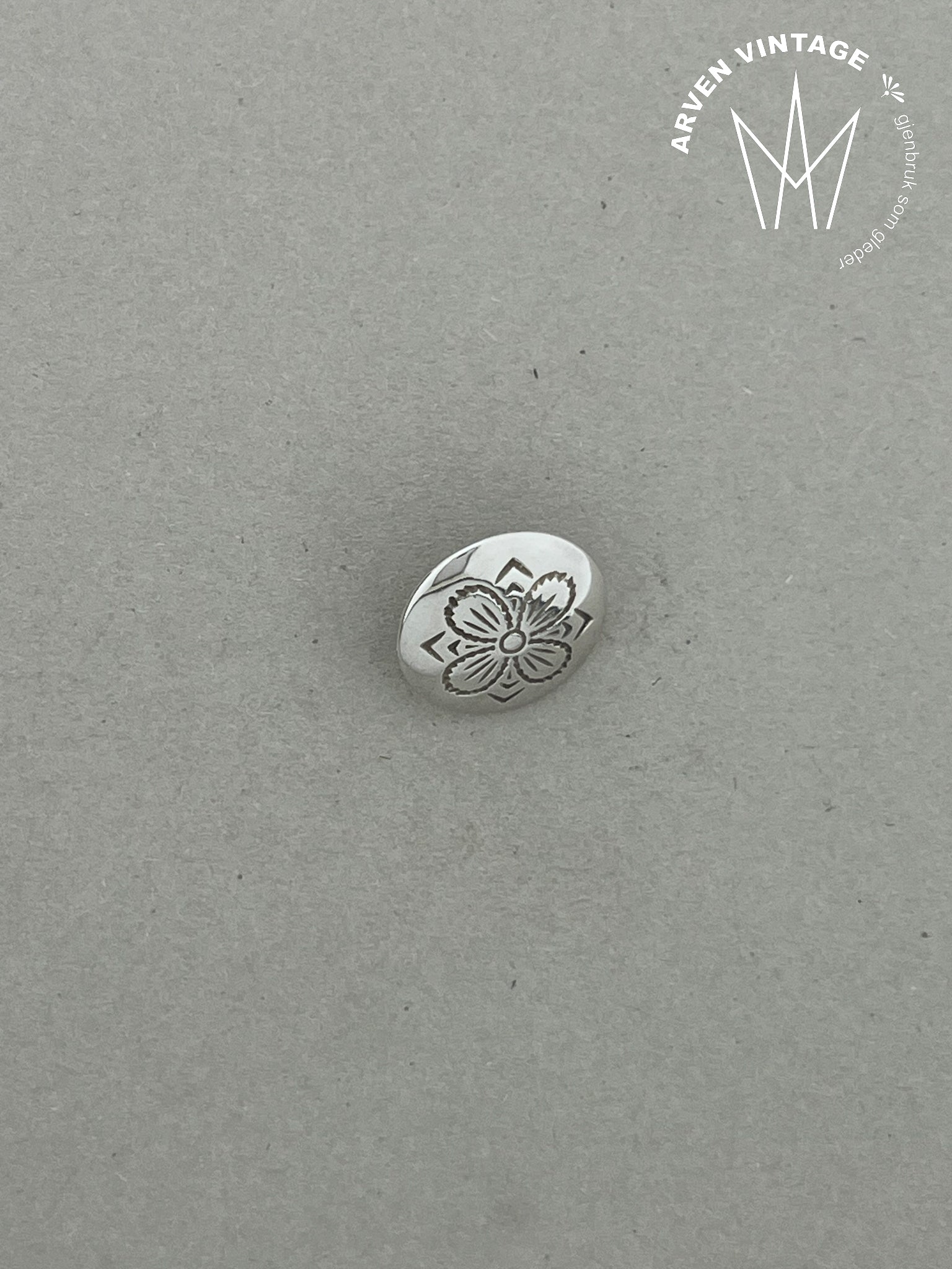 Vintage sølvknapp 1,6cm