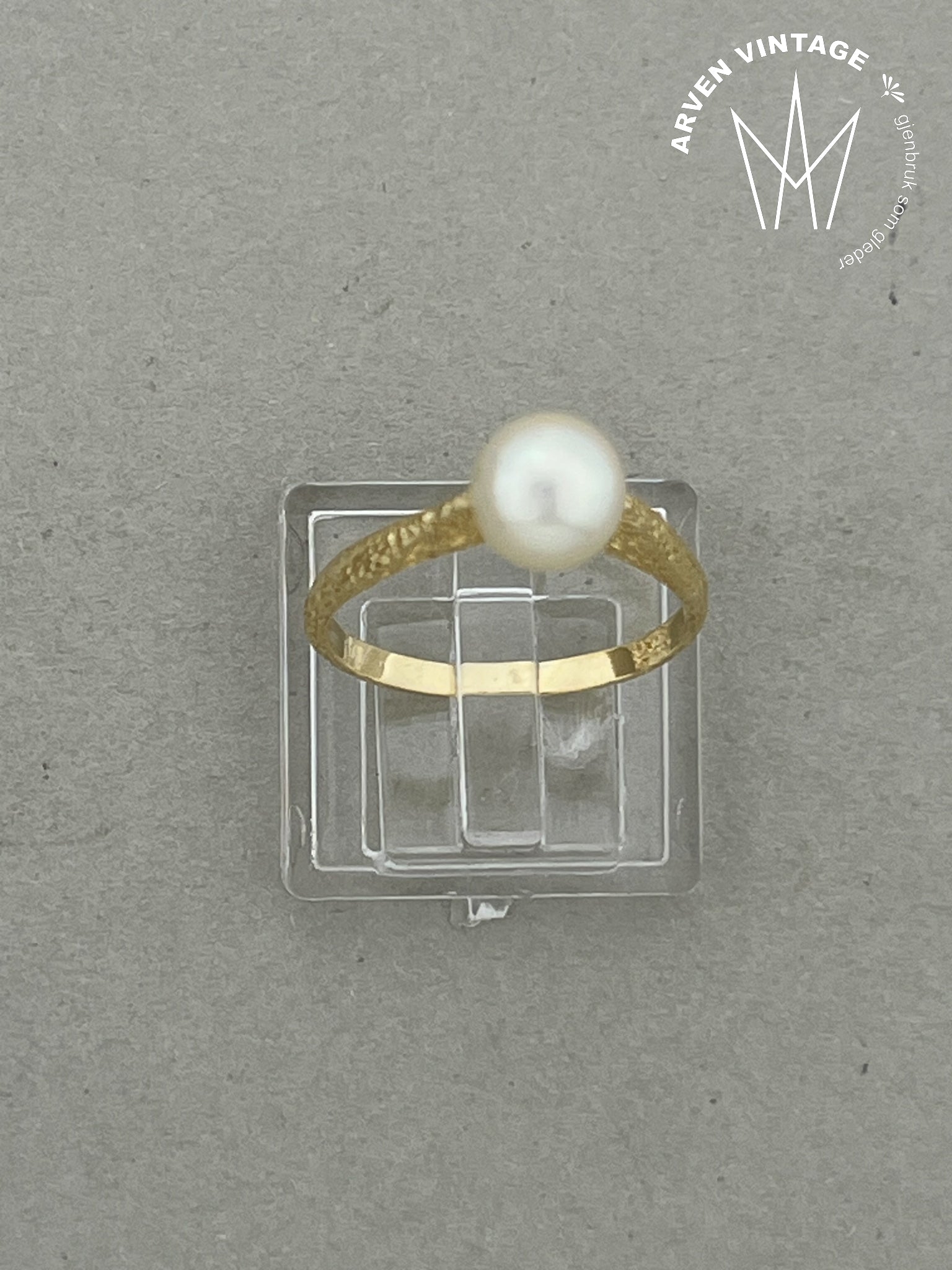 Vintage perlering gult gull str55