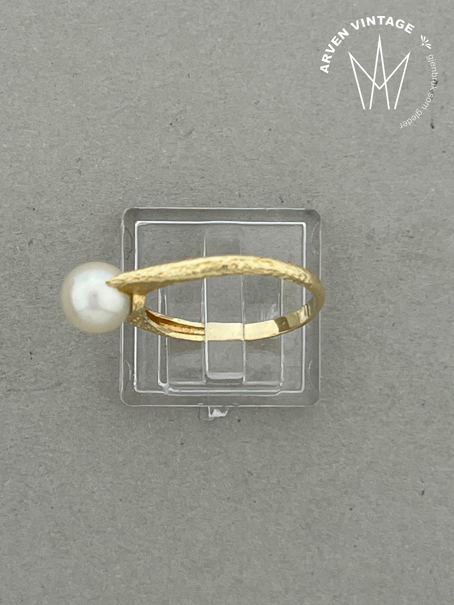 Vintage perlering gult gull str55